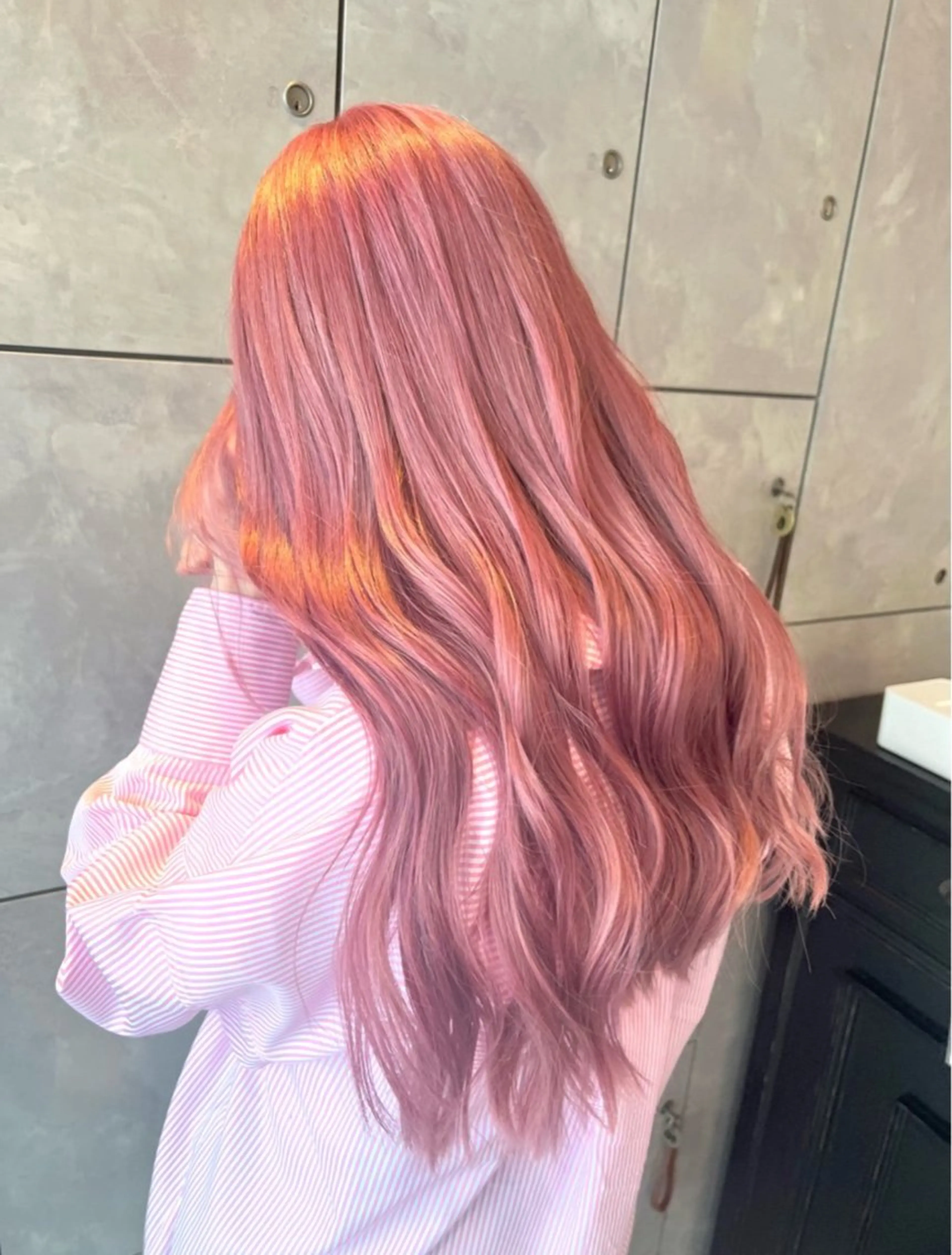 ロング カラー ヘアカラー トリートメント ヘアセット 🌈インナーカラー ‘ショウマ’🌈のヘアスタイル