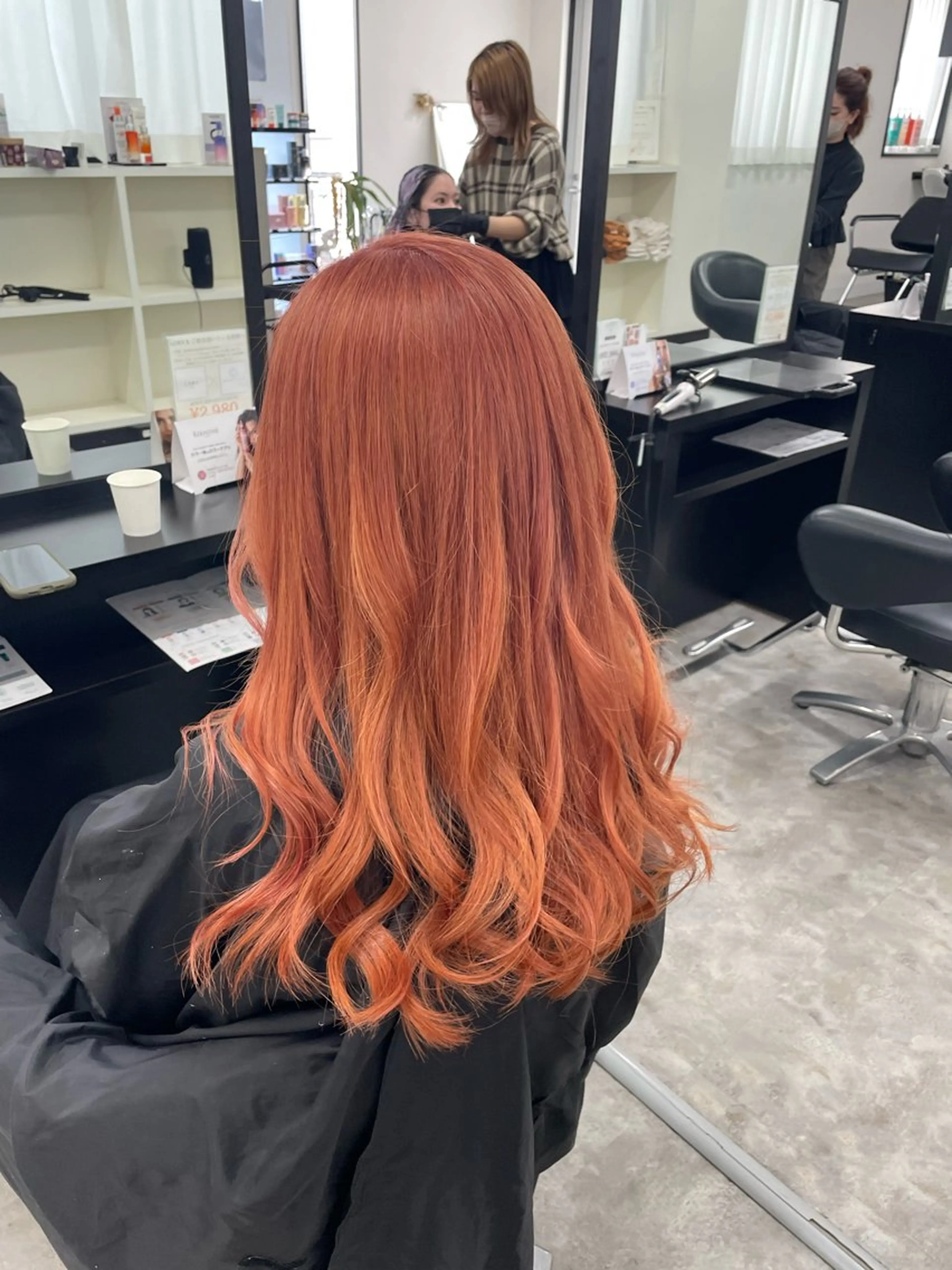 セミロング カラー ブリーチ オレンジ オレンジピンク ピンクカラー LOBY浦添店所属・LOBY浦添店 NABEのその他イメージ