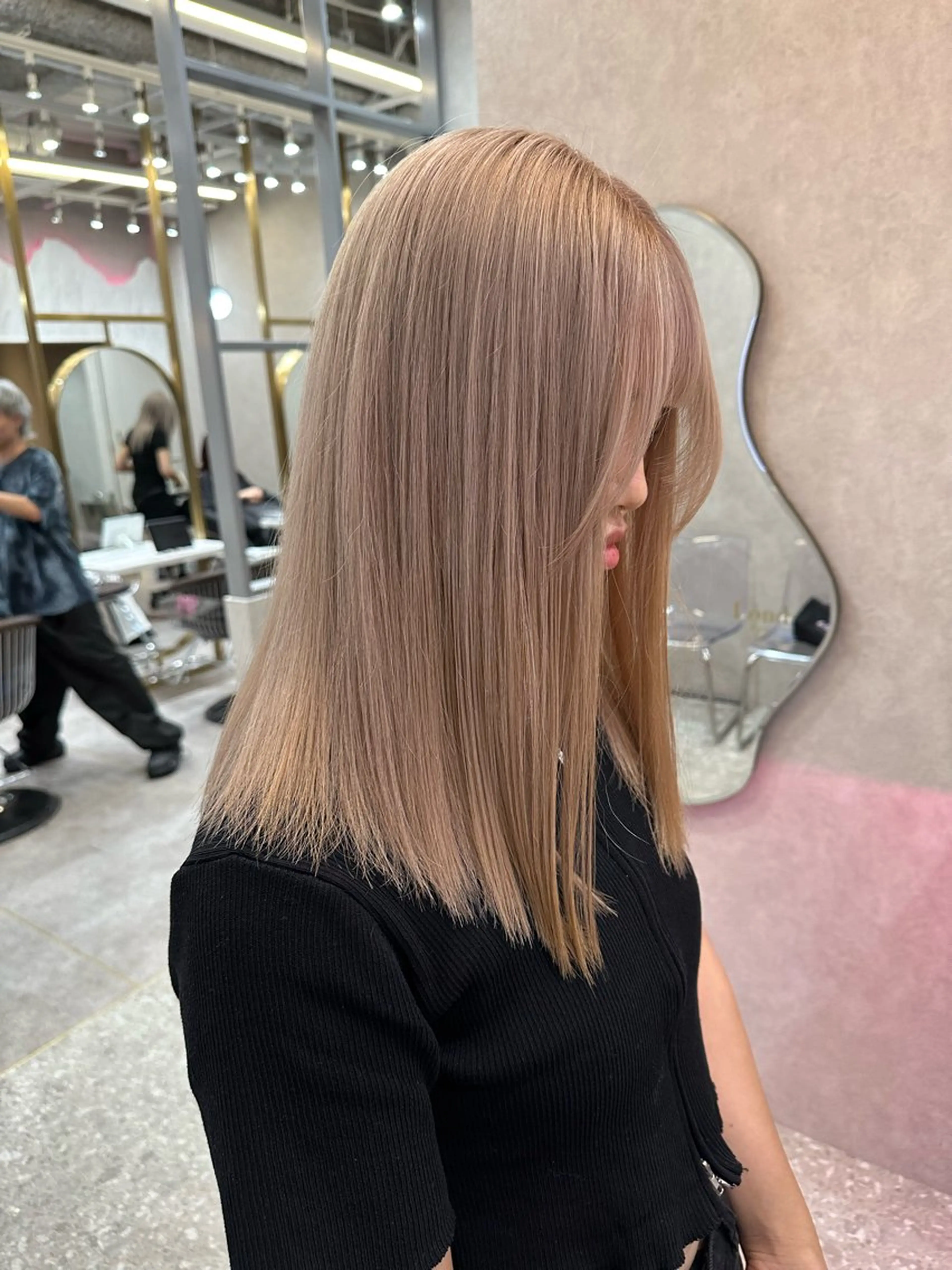 ミディアム カラー ヘアカラー トリートメント ケアブリーチ 韓国レイヤーKYONのヘアスタイル