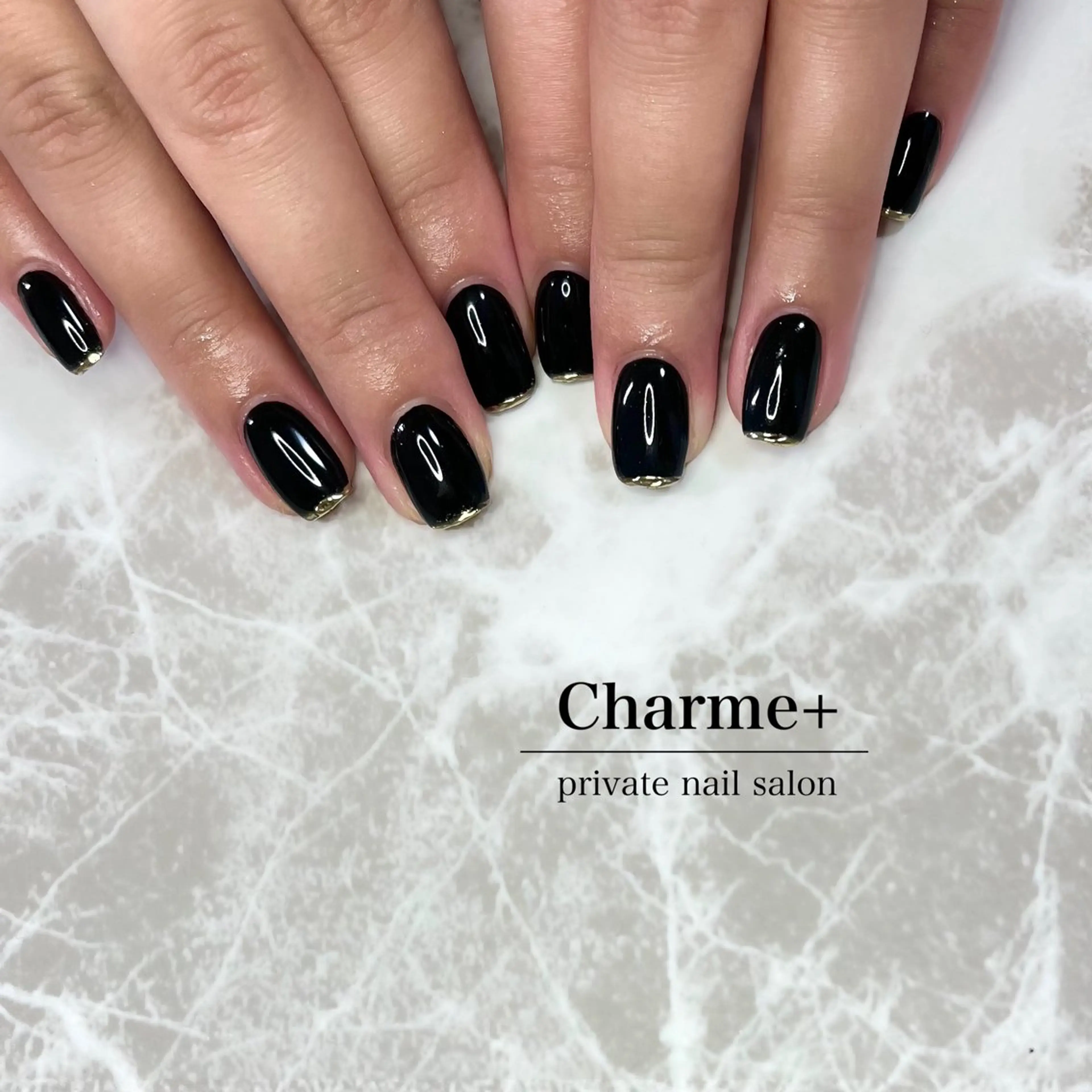 ミディアム ハンドネイル Aoi .の眉毛・アイブロウイメージ