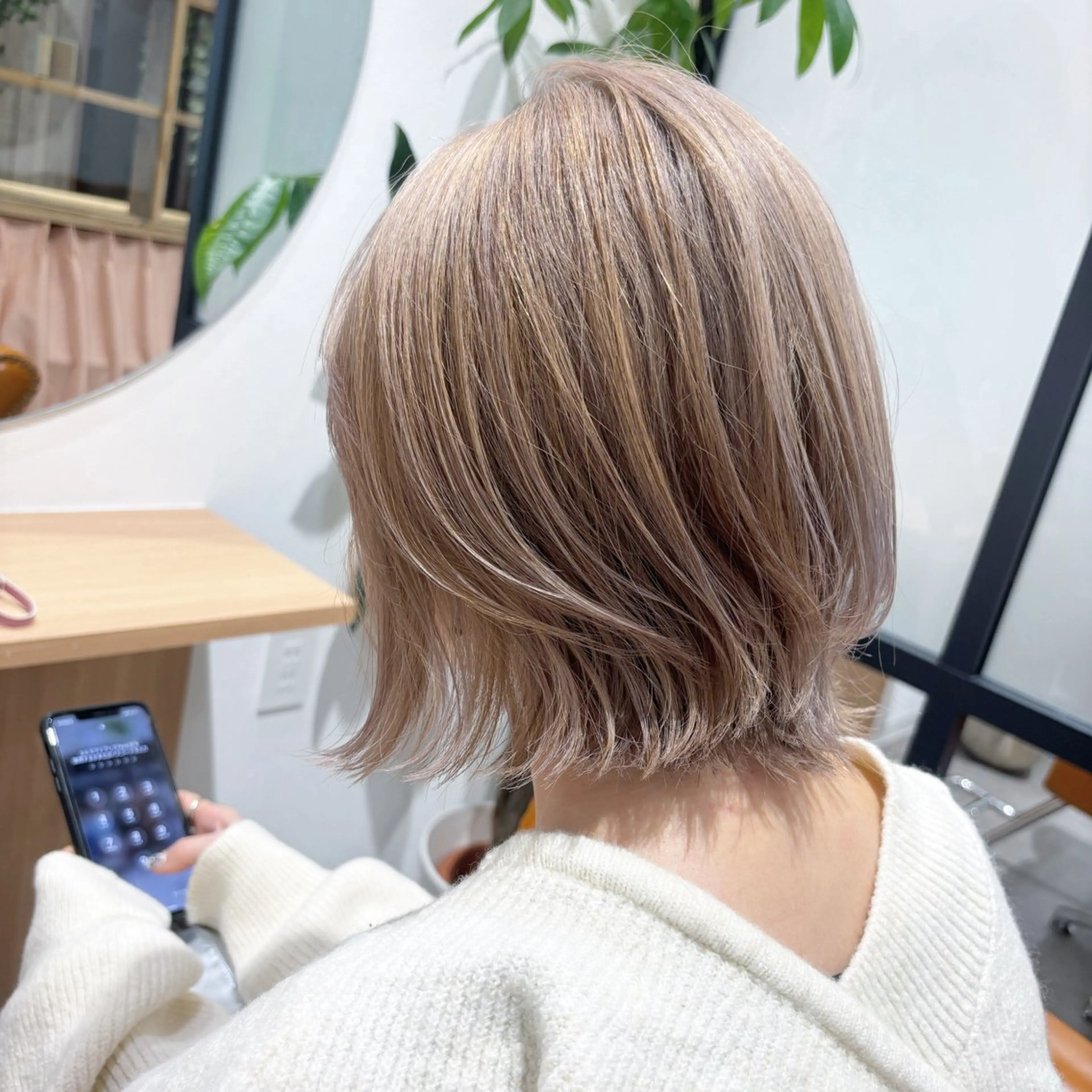 ミディアム カット ヘアカラー トリートメント 畑中 優哉のヘアスタイル
