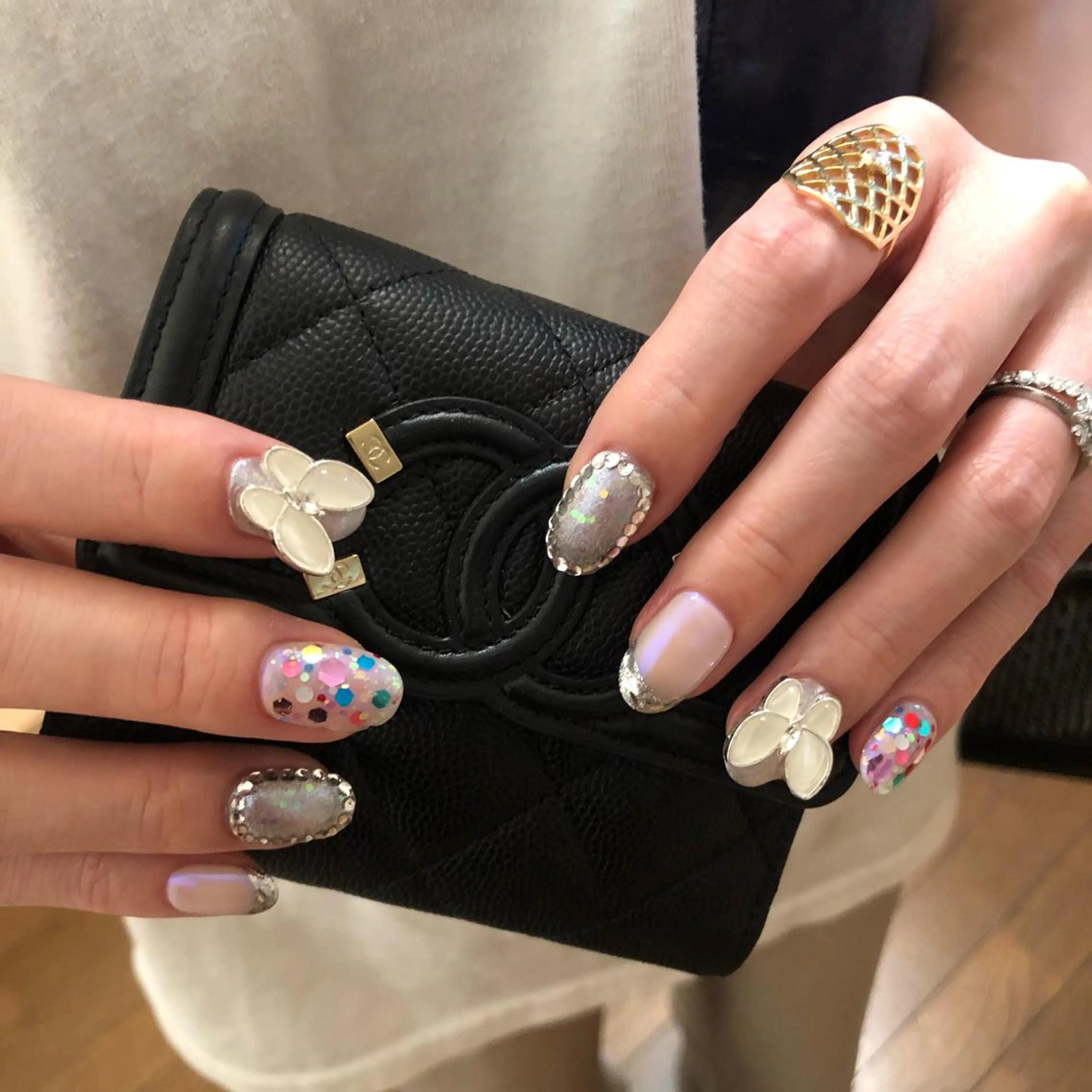 ネイル ハンドネイル フットネイル ハンドケア Nes.Nail所属・Miyagi Asamiのネイルデザイン
