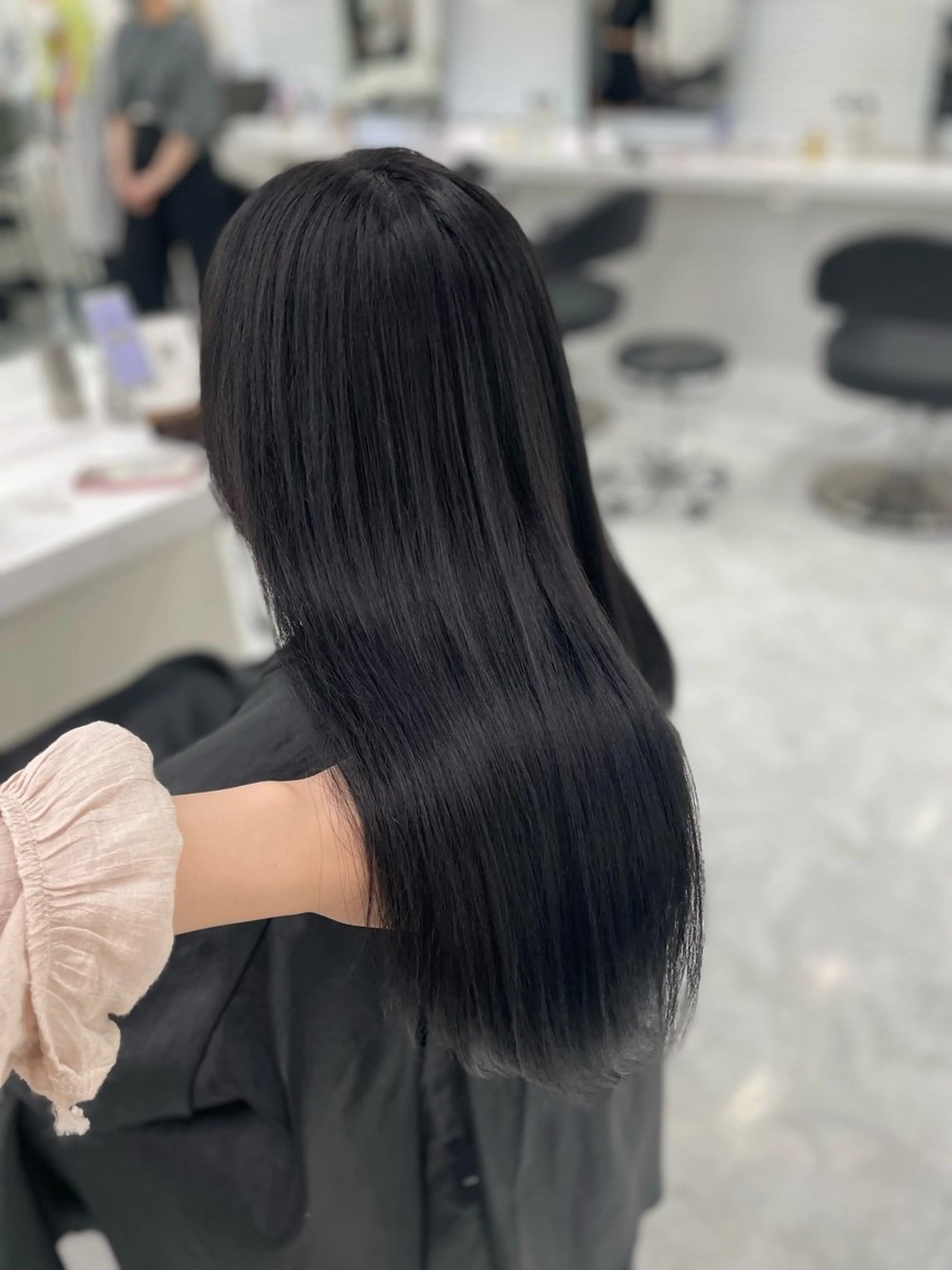 セミロング 🤍韓国🤍大人っぽ ベージュ🤍ブラウンのヘアスタイル