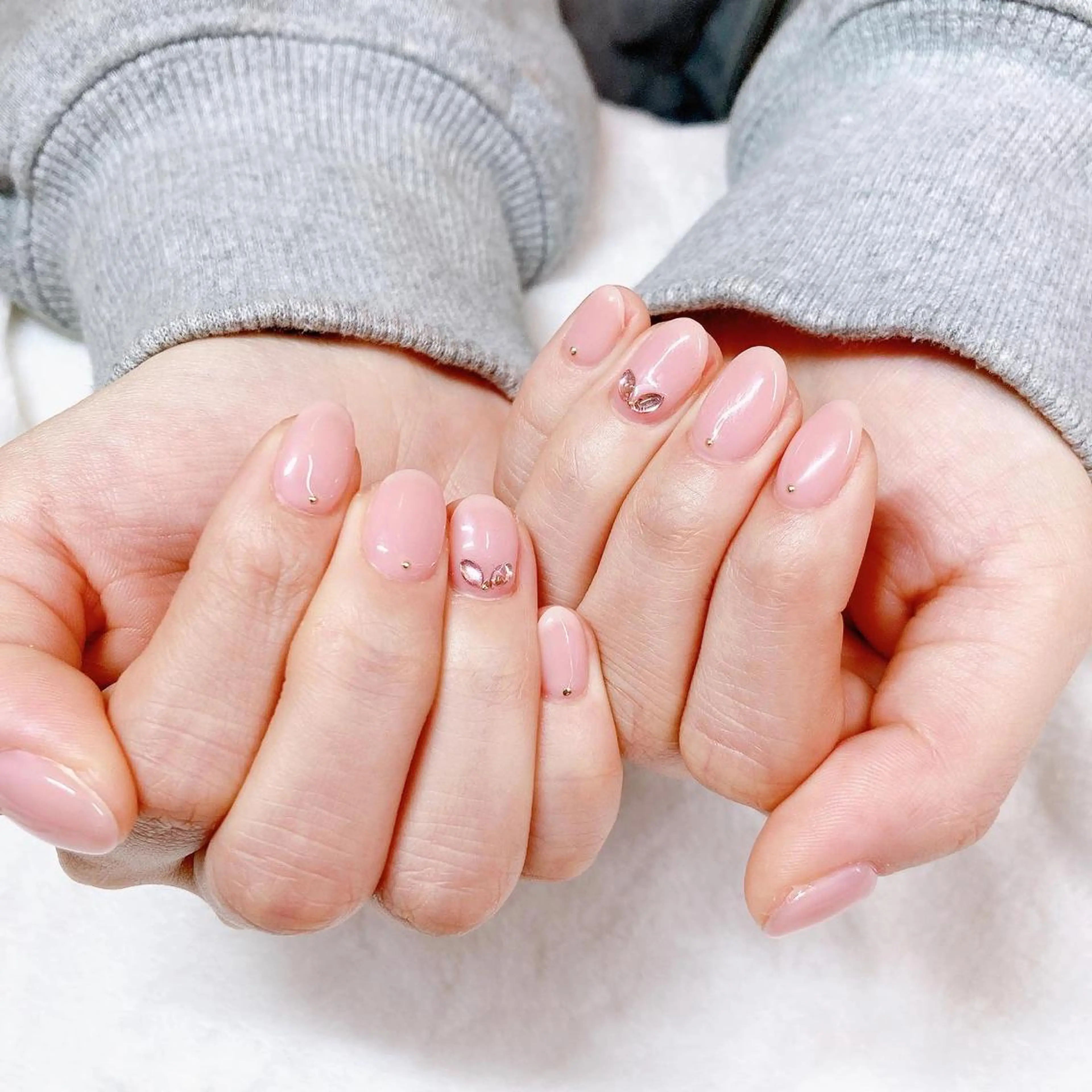 ネイル ストーンネイル ハンドネイル 根津 綾子のネイルデザイン