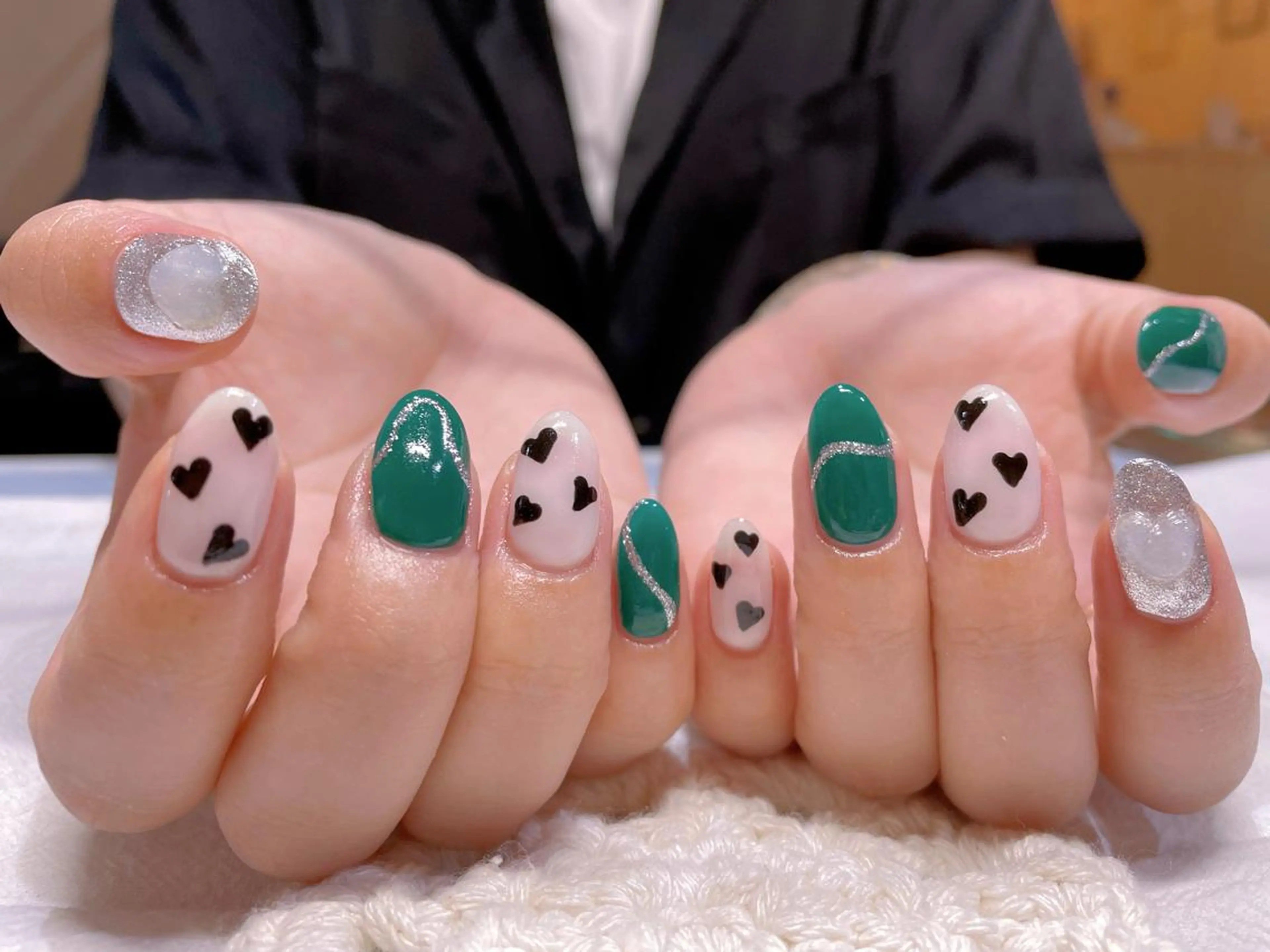ネイル グリーン ハート シルバー ハンドネイル ネイリスト ❄️ユキ❄️のネイルデザイン