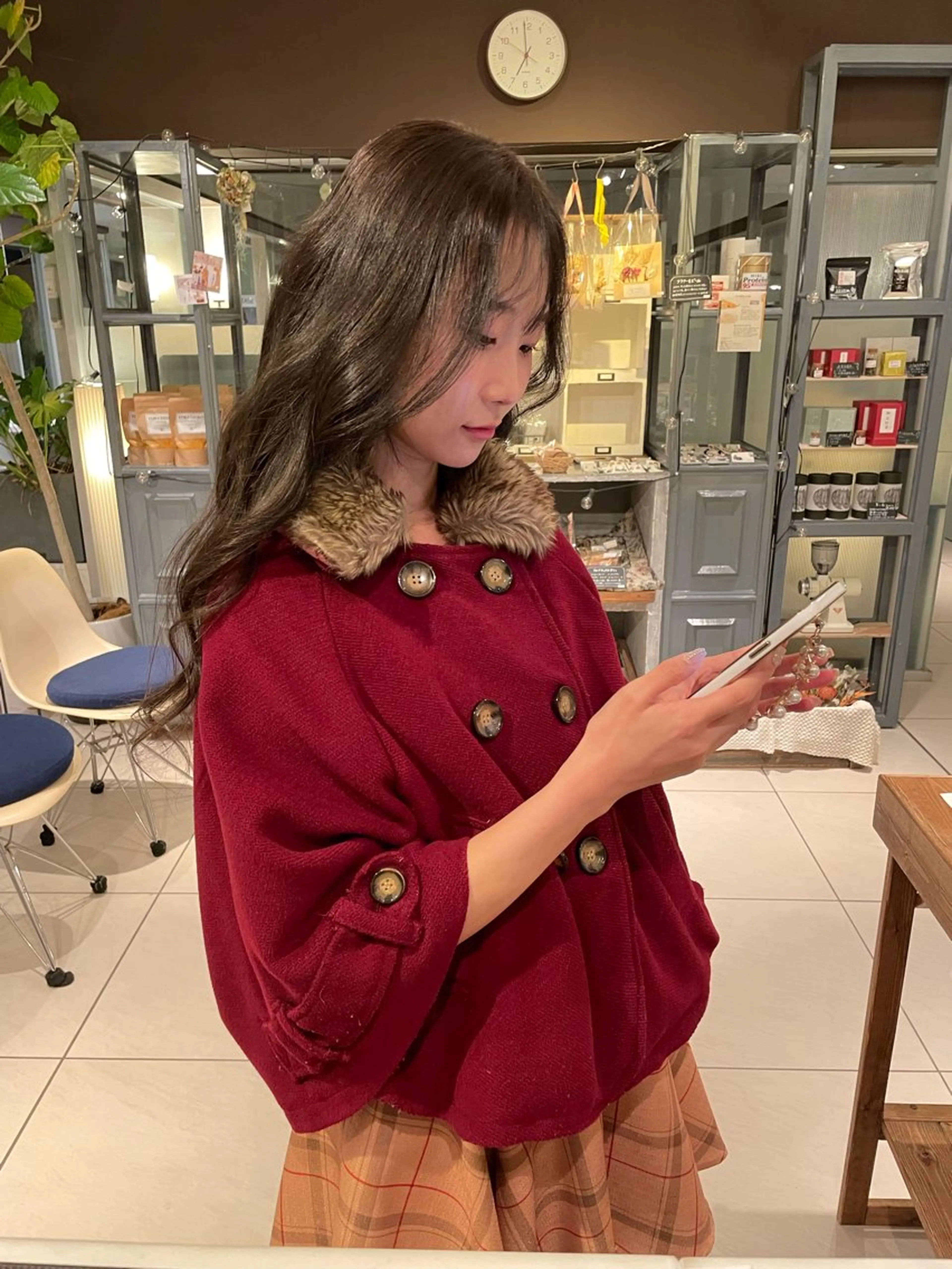 ロング カラー ブラウンカラー オリーブブラウン クリスマス ヘアカラー トリートメント LOKAHI所属・かわいい顔まわり/髪 質改善カラー/小池祐のヘアスタイル