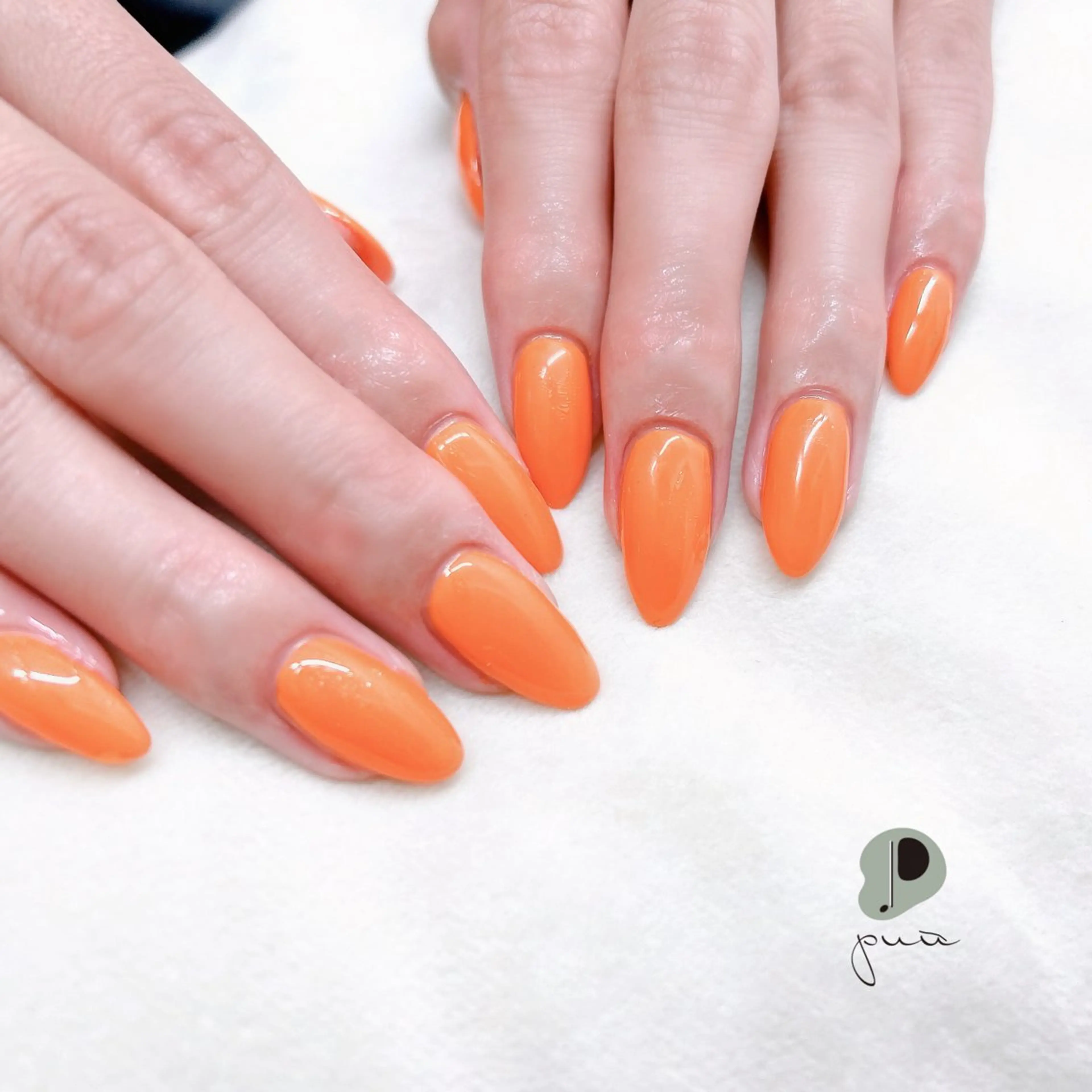 ネイル ジェルネイル ワンカラーネイル オレンジ ハンドネイル puu kyoto所属・Nail salon puu kyotoのネイルデザイン