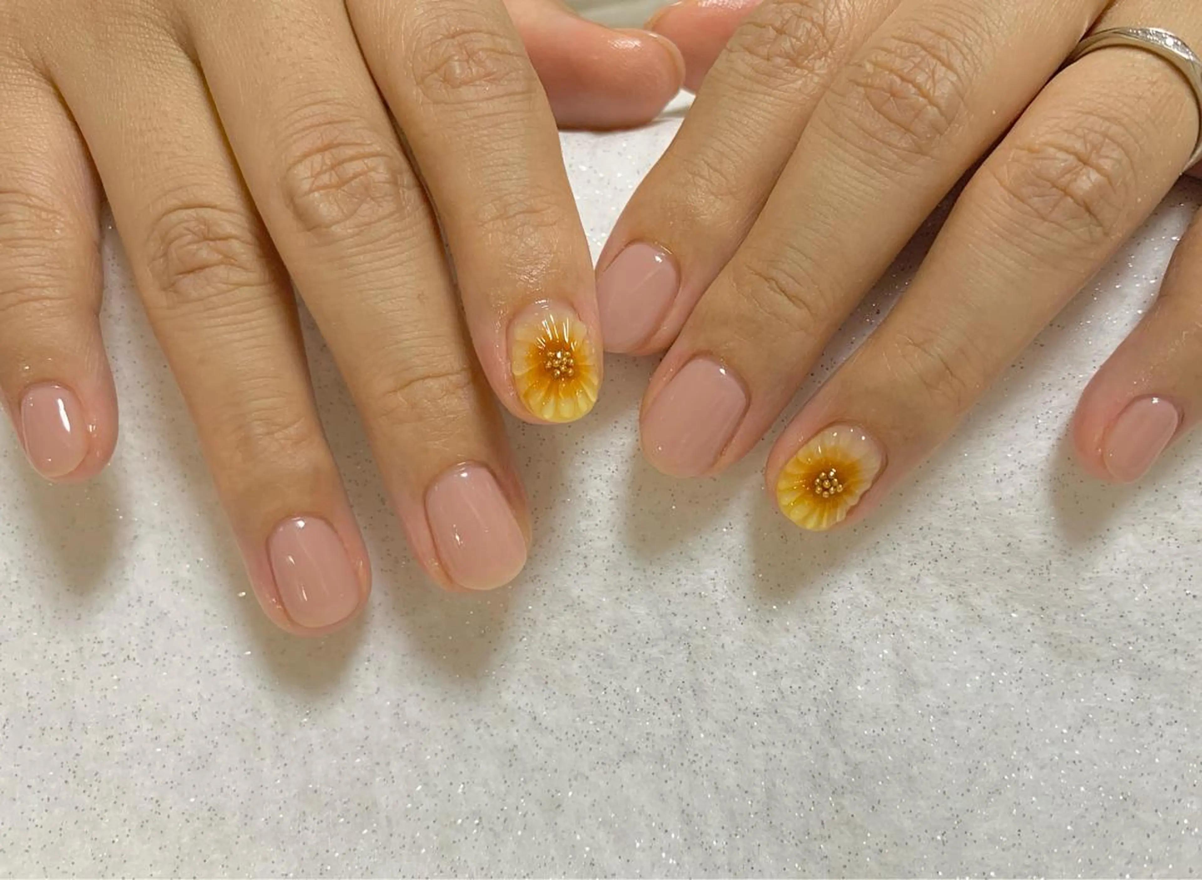 ネイル 手塚 里奈のネイルデザイン
