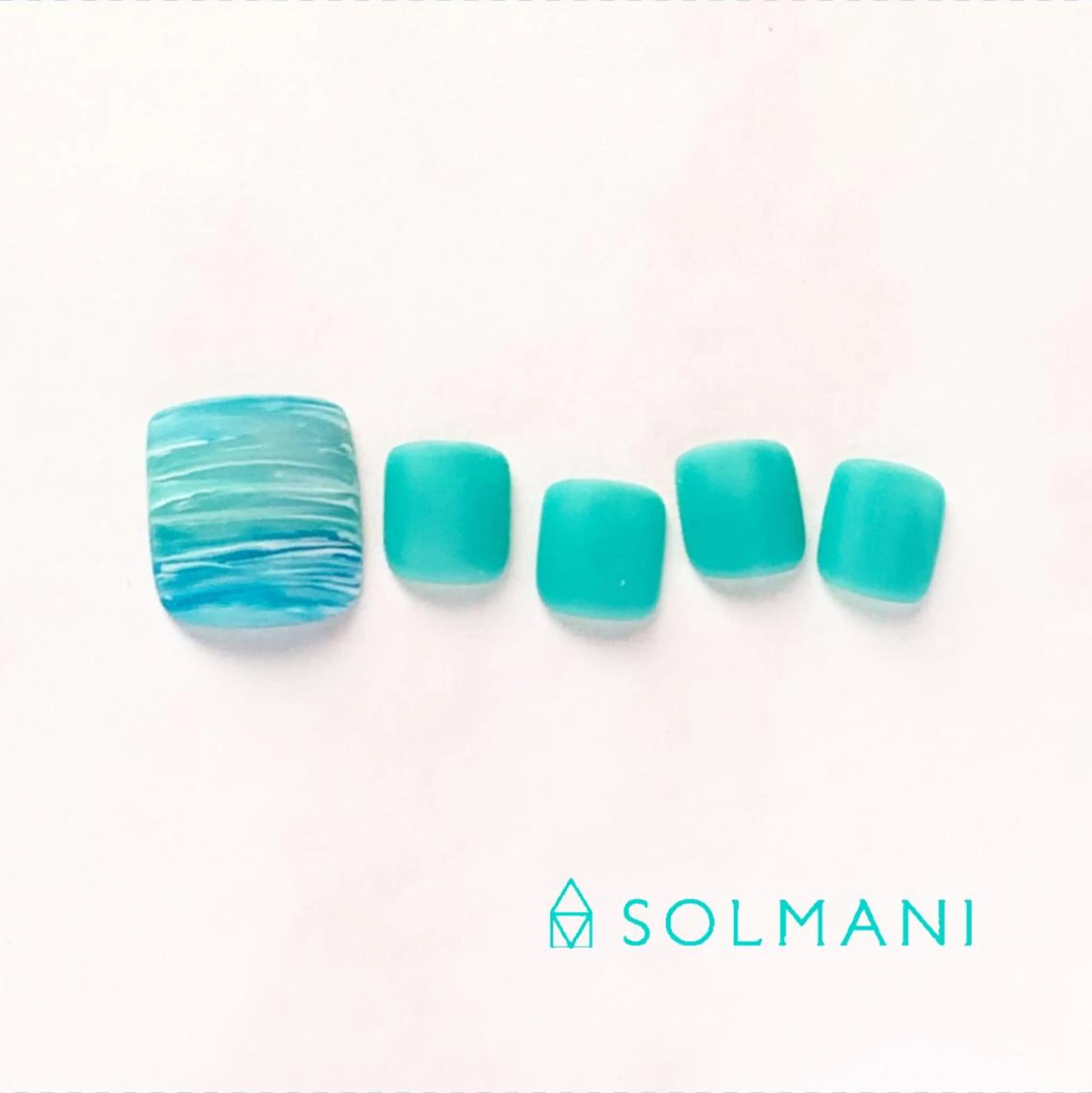 ネイル フットネイル SOLMANI 予約担当のネイルデザイン