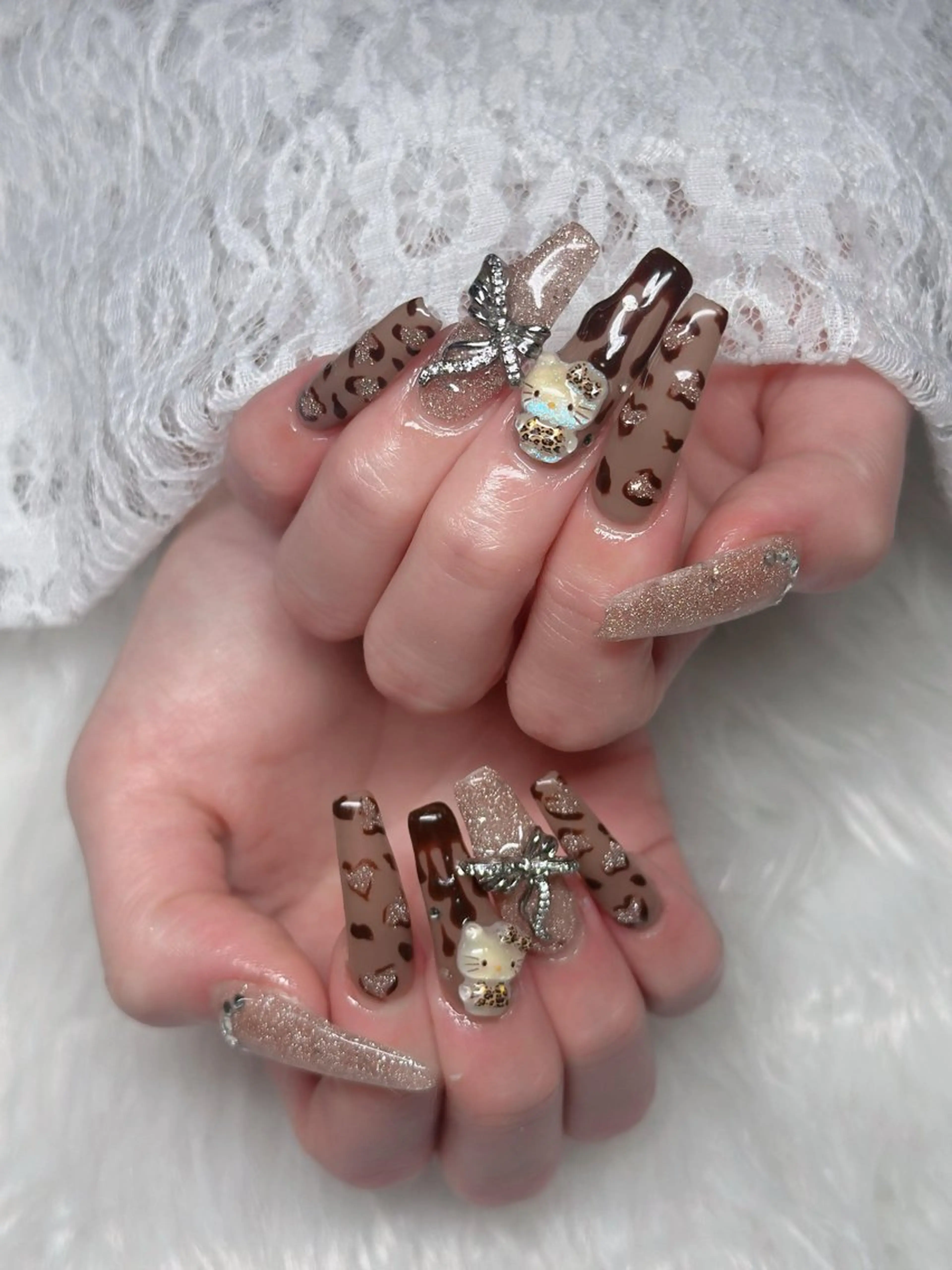 ネイル フレンチネイル ジェルネイル ハロウィン キラキラネイル 韓国ネイル H.babynailsalon所属・H.baby Nail Salonのネイルデザイン