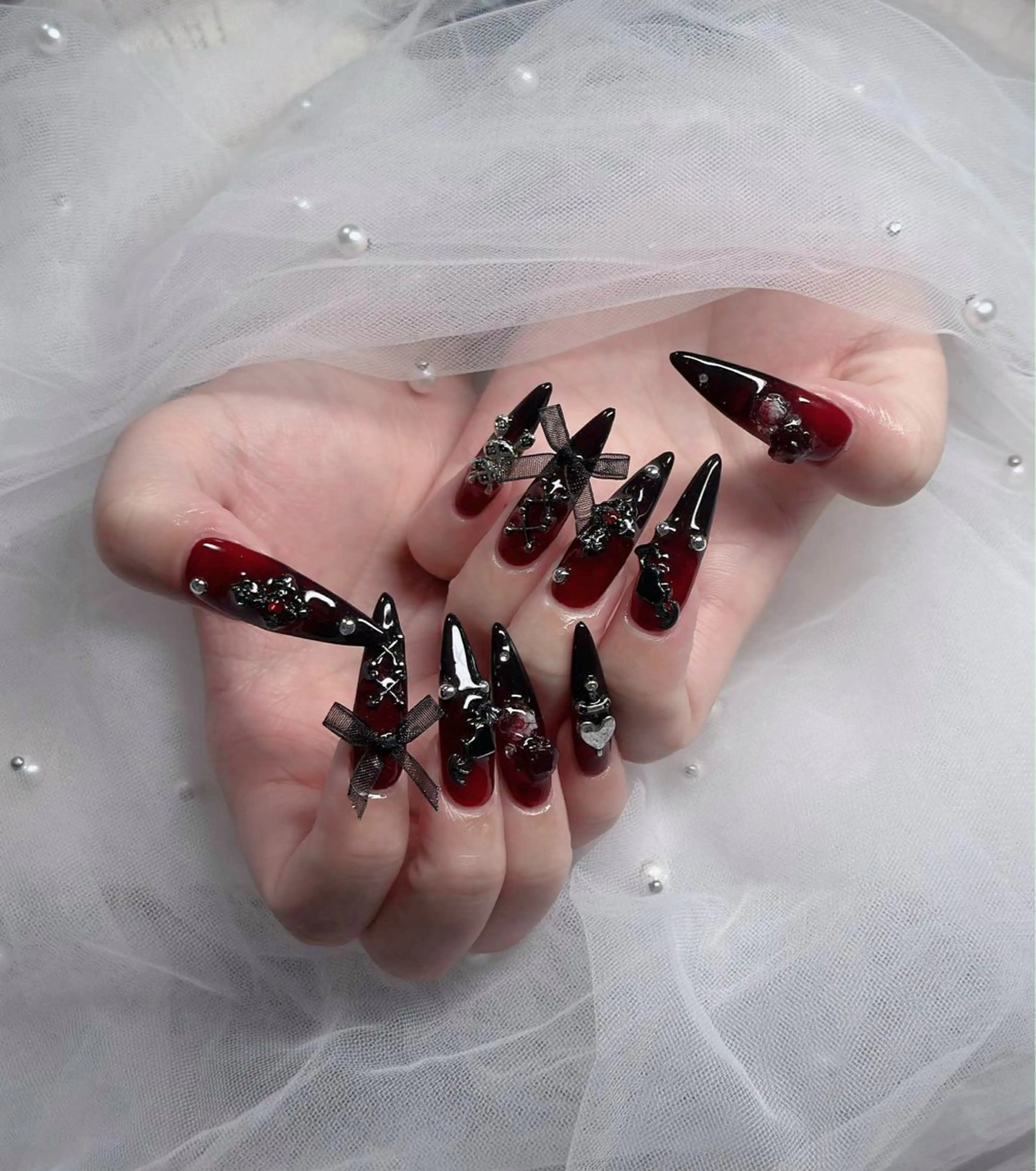 ネイル オーロラネイル フレンチネイル グラデーション ハロウィン 氷ネイル・うるうるネイル ハンドネイル H.baby Nail Salonのネイルデザイン