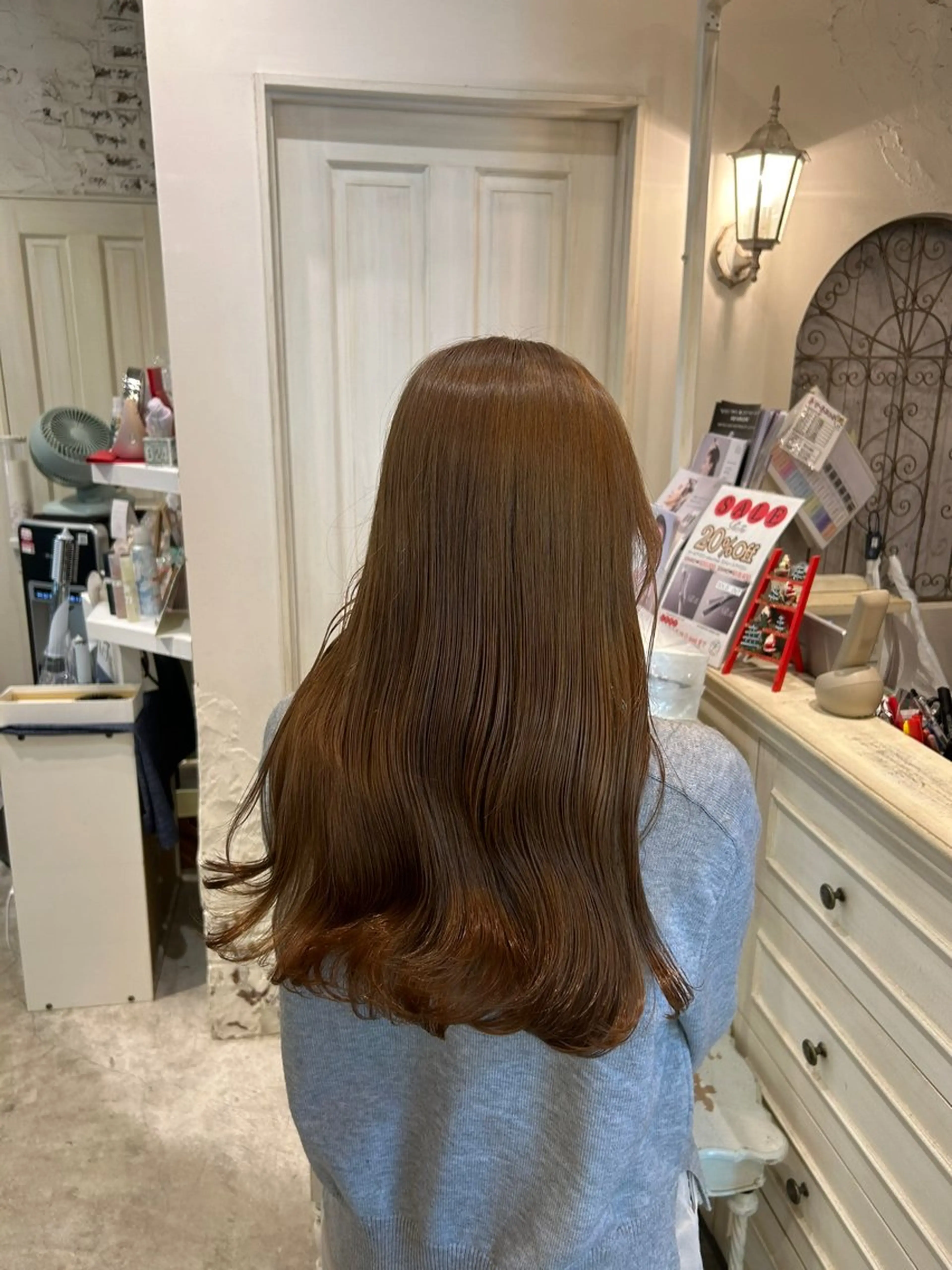 ロング カラー ベージュカラー ブリーチ ダブルカラー ブリーチなしカラー chiharu ／axt  西宮北口のヘアスタイル