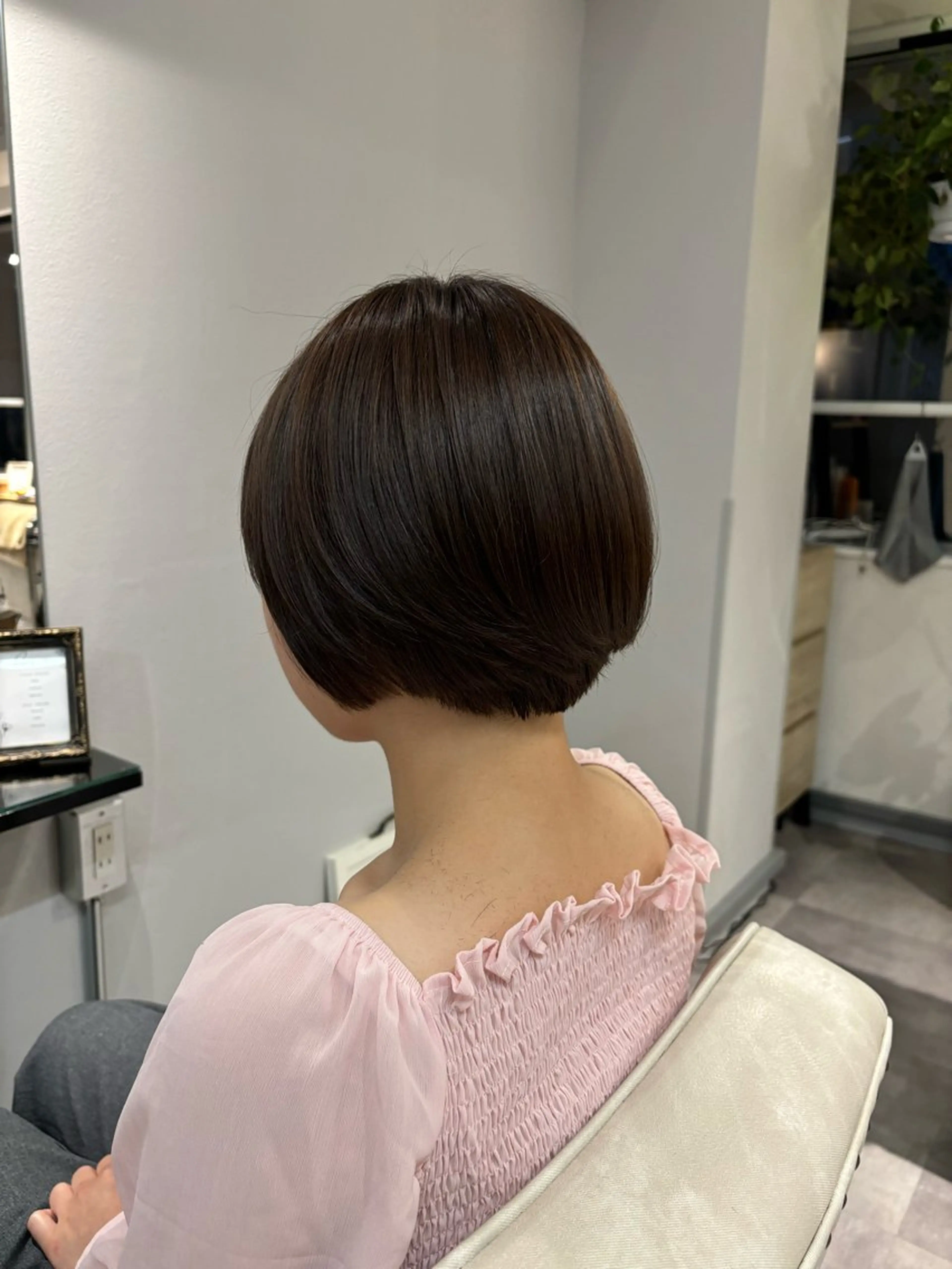 ショート アッシュ アッシュグレー アッシュグレージュ 🎀暖色カラー／ボブ 🎀MOMONAのヘアスタイル
