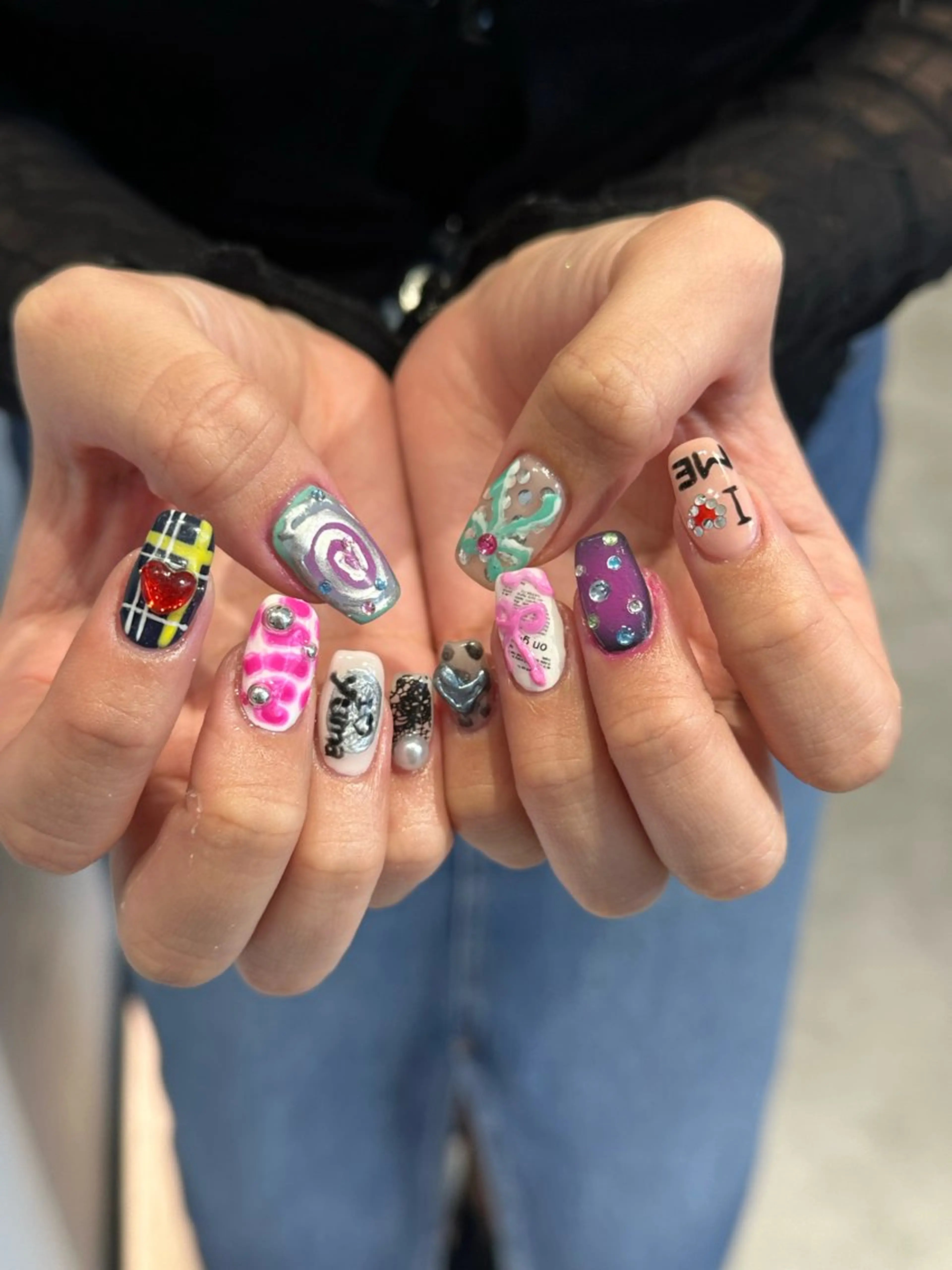 ネイル ハンドネイル 👽個性派ネイル🎀 komachiのネイルデザイン