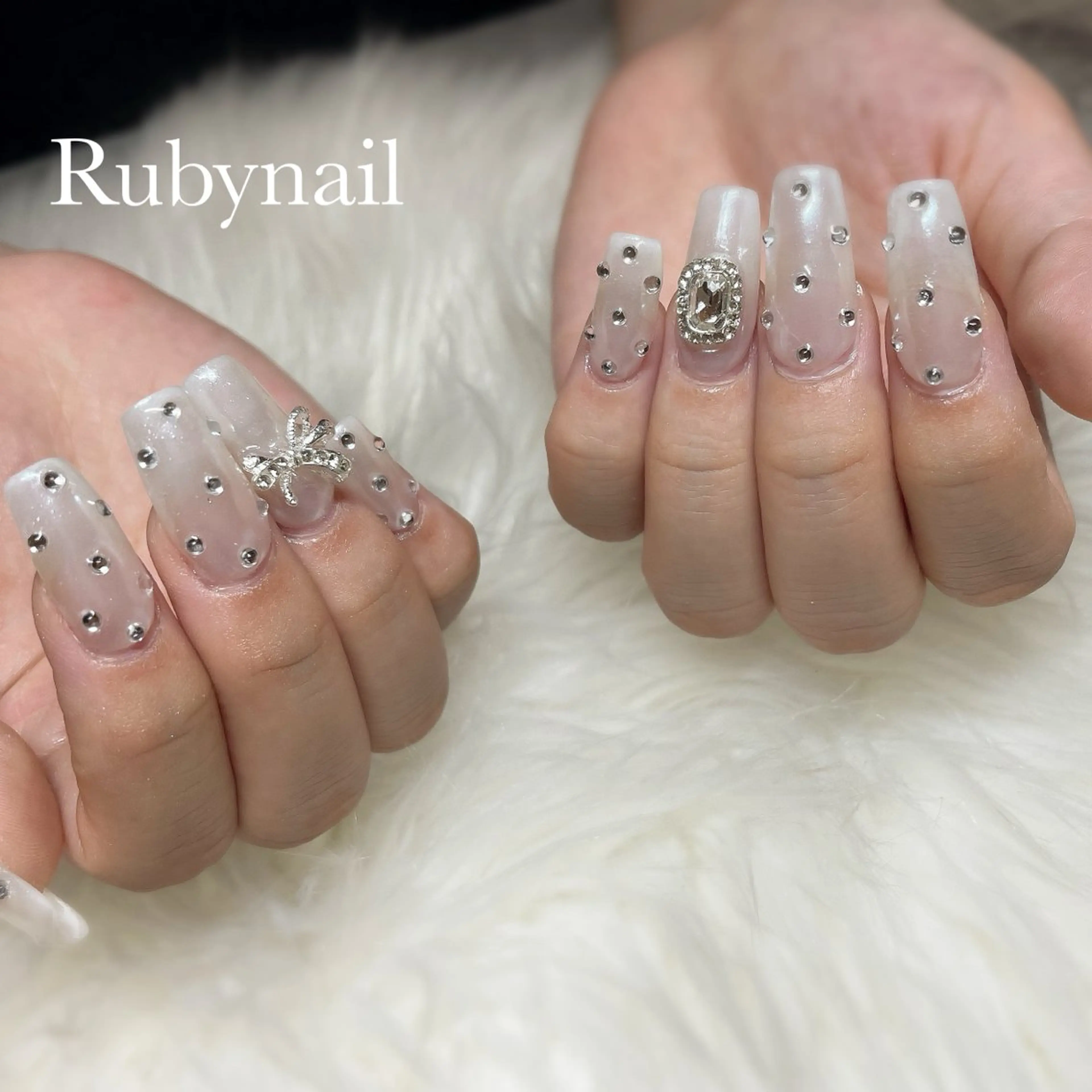 ネイル ミラーネイル ストーンネイル Rubynail所属・プライベートサロン Rubynailのネイルデザイン