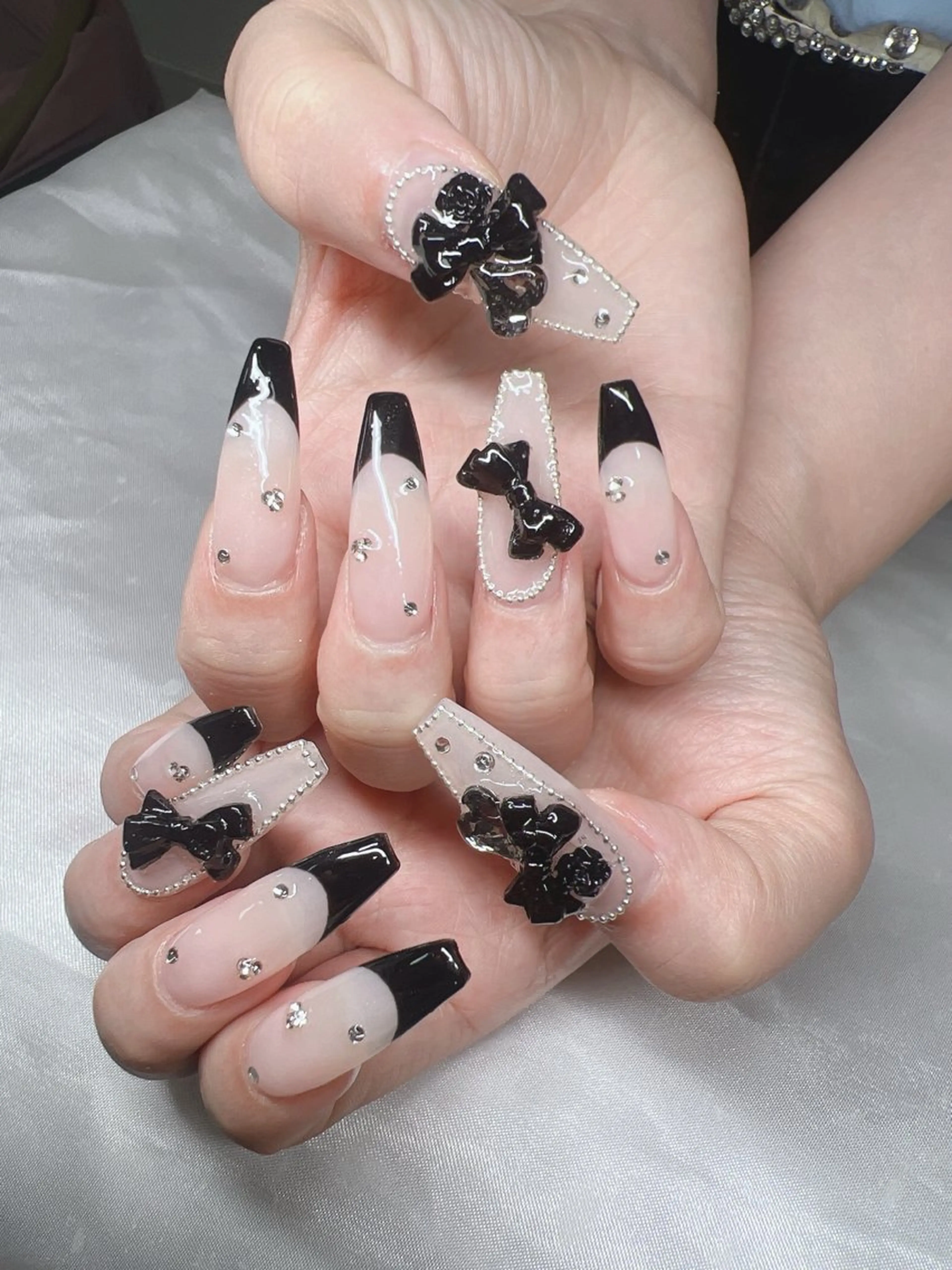 ネイル 長さ出し グラデーション キラキラネイル マグネットネイル ニュアンスネイル ハンドネイル Lee Nails チップ長さだし専門店のネイルデザイン