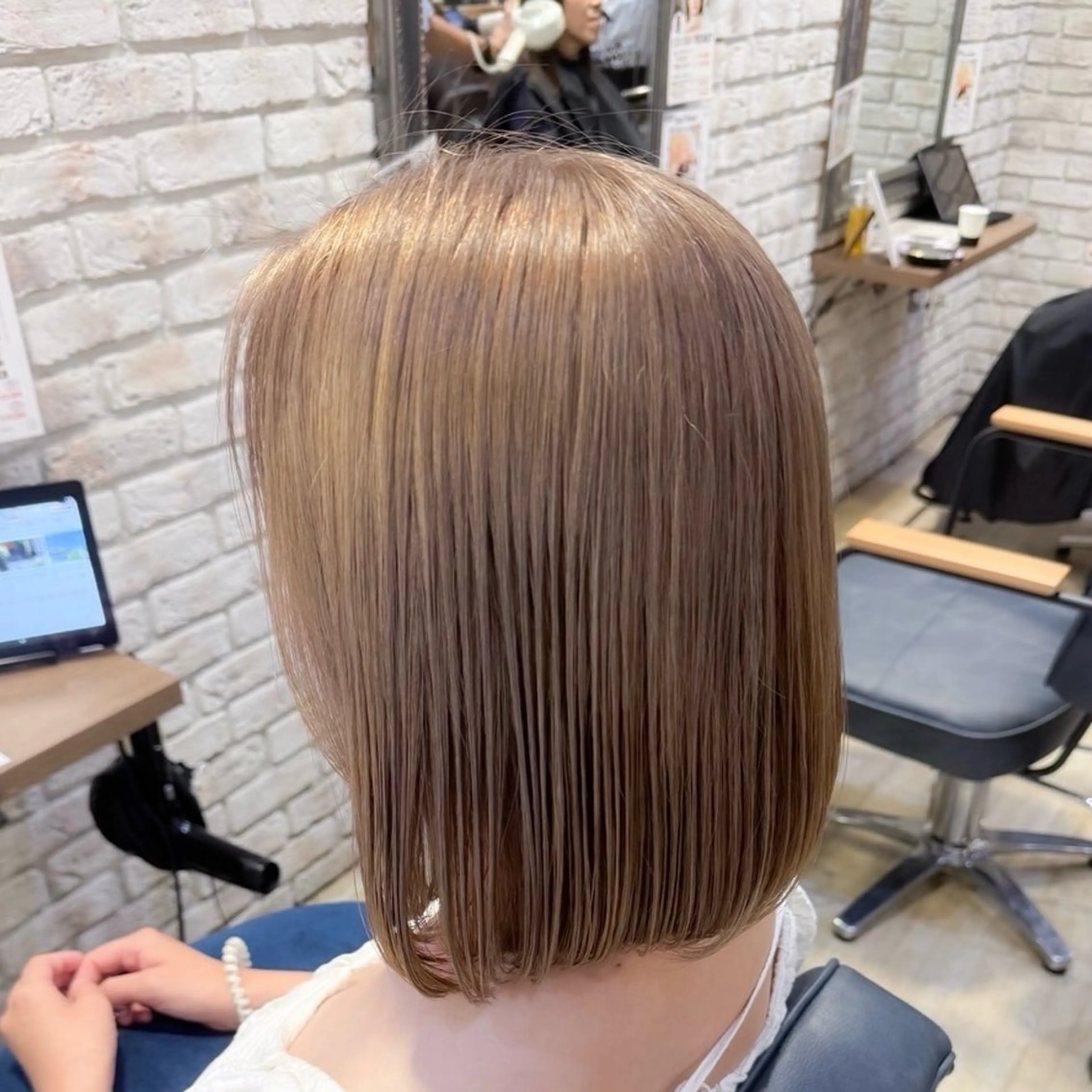 ミディアム カラー ヘアカラー 🩶RUEDA COCORO🩶のヘアスタイル