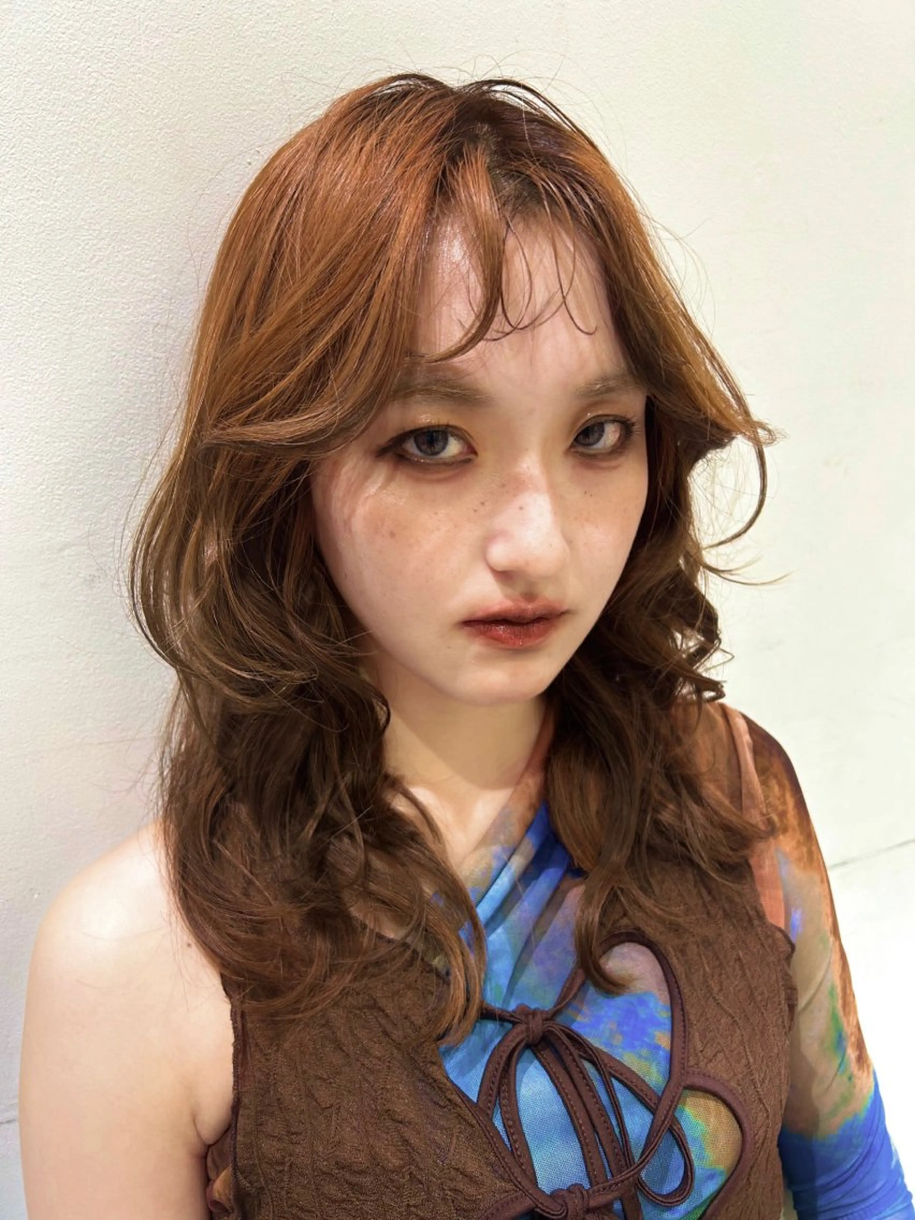w color + marbb（ブリーチ有無両方可）（ケアブリーチ）の写真