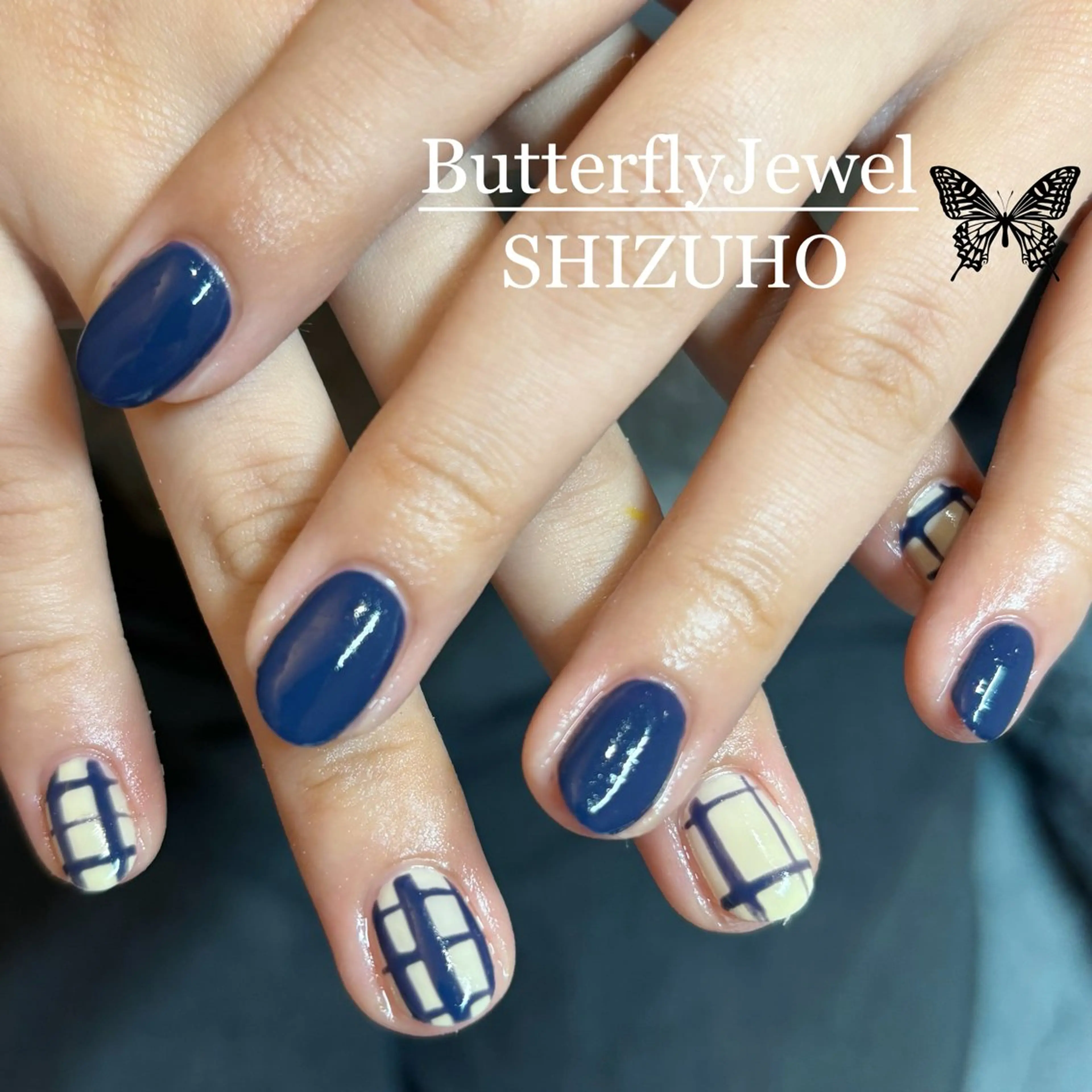 ネイル ネイビー ハンドネイル Butterfly Jewel本店 石原のネイルデザイン