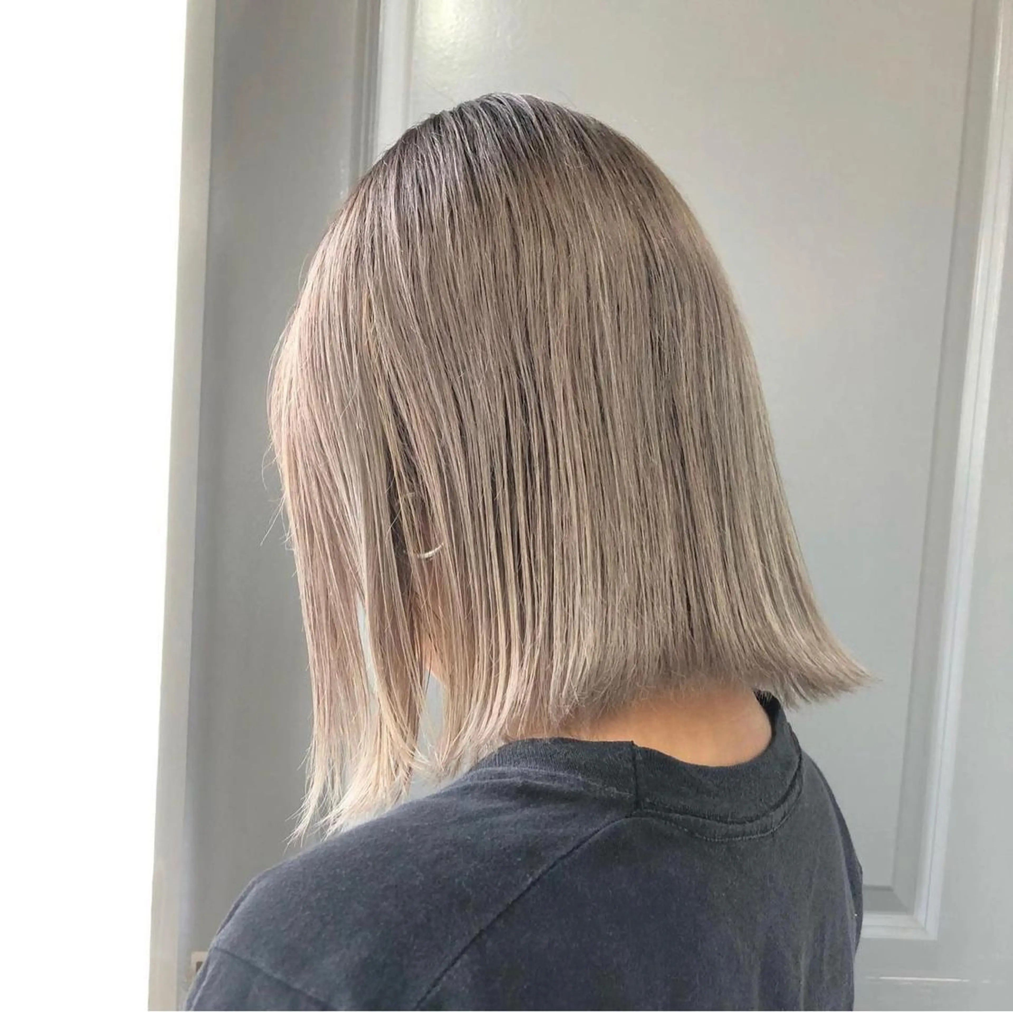 ミディアム カラー ヘアカラー ツガミ リナのヘアスタイル