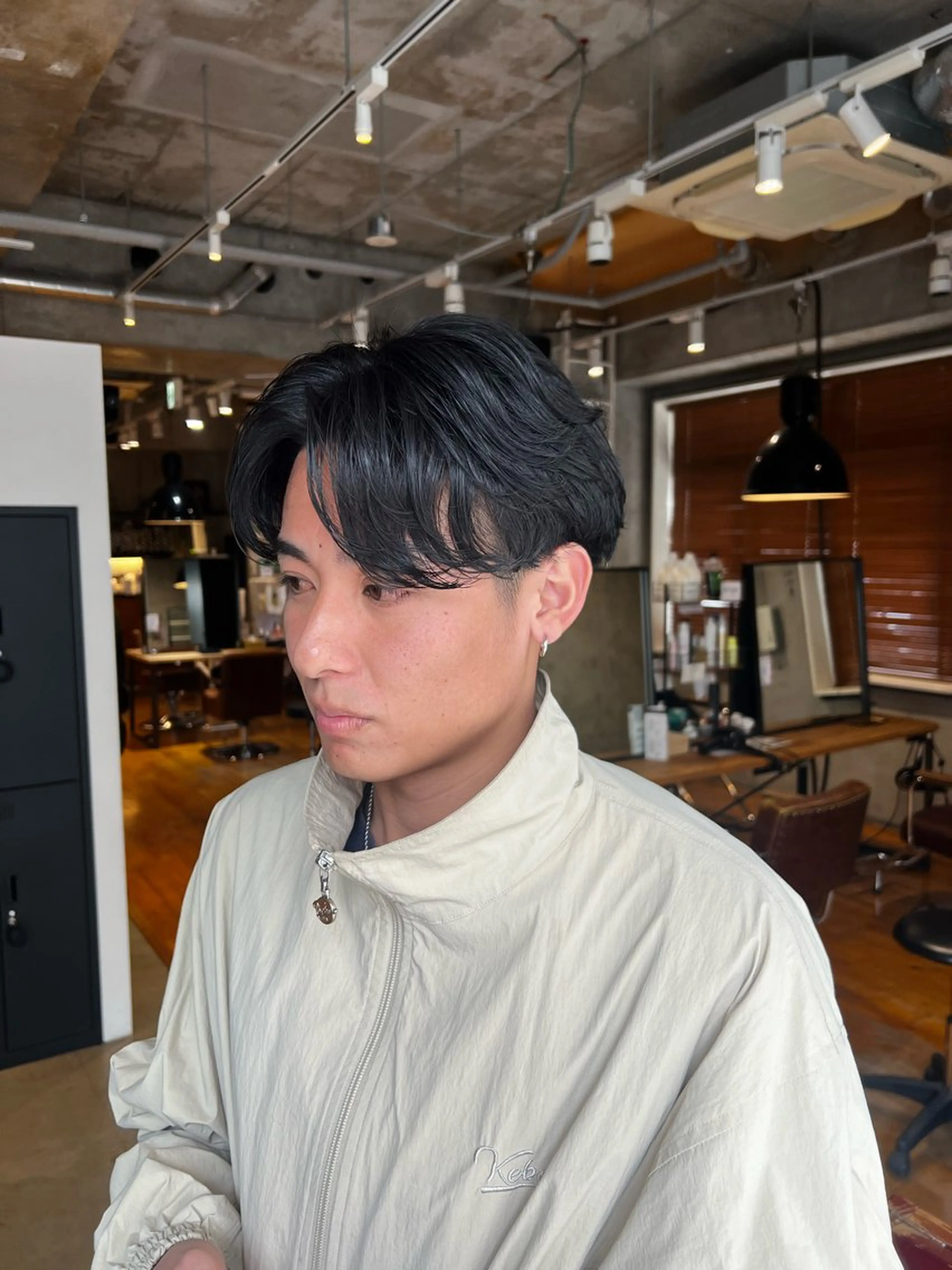 カラー メンズ 🎵ぷる艶ハイトーン 柔らかヘア🍅まあやのヘアスタイル