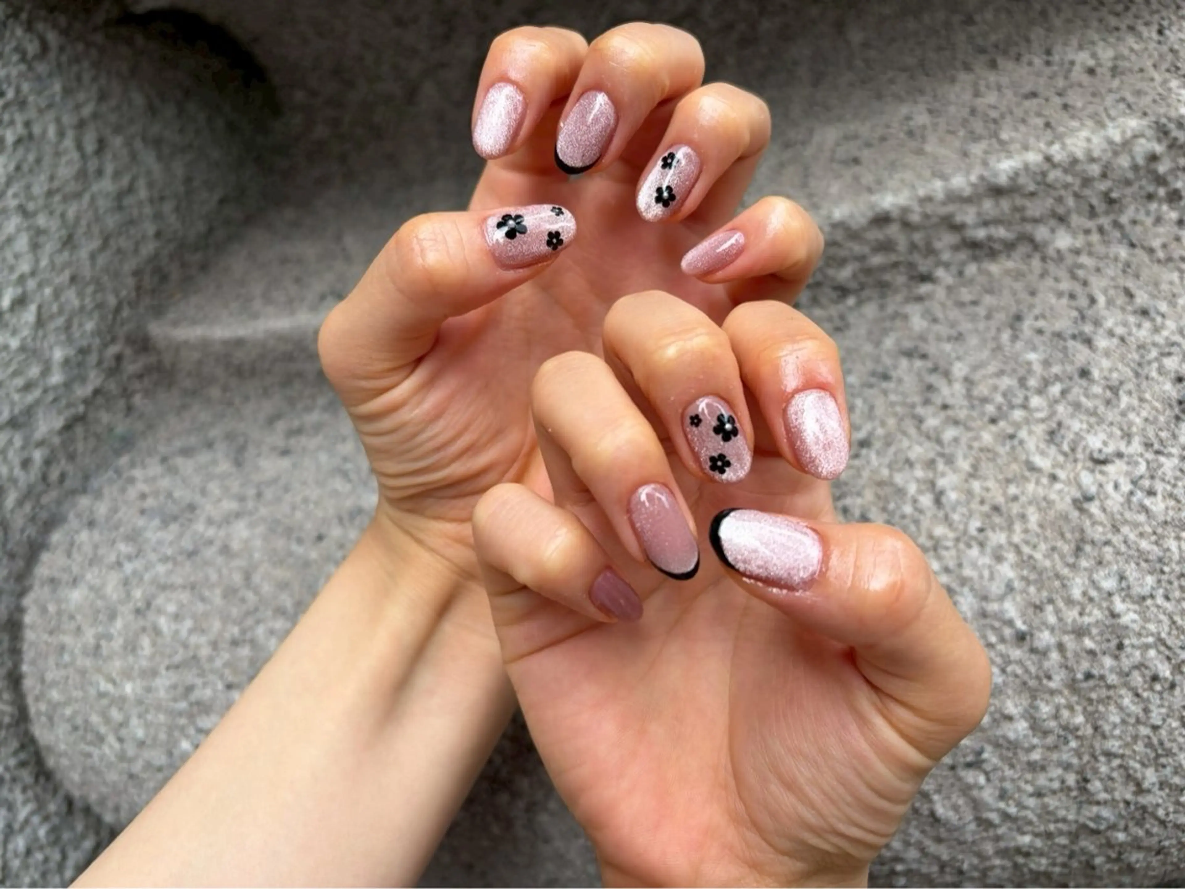大人可愛い♪マグベース◇フラワー+細フレンチ【オフあり】の写真