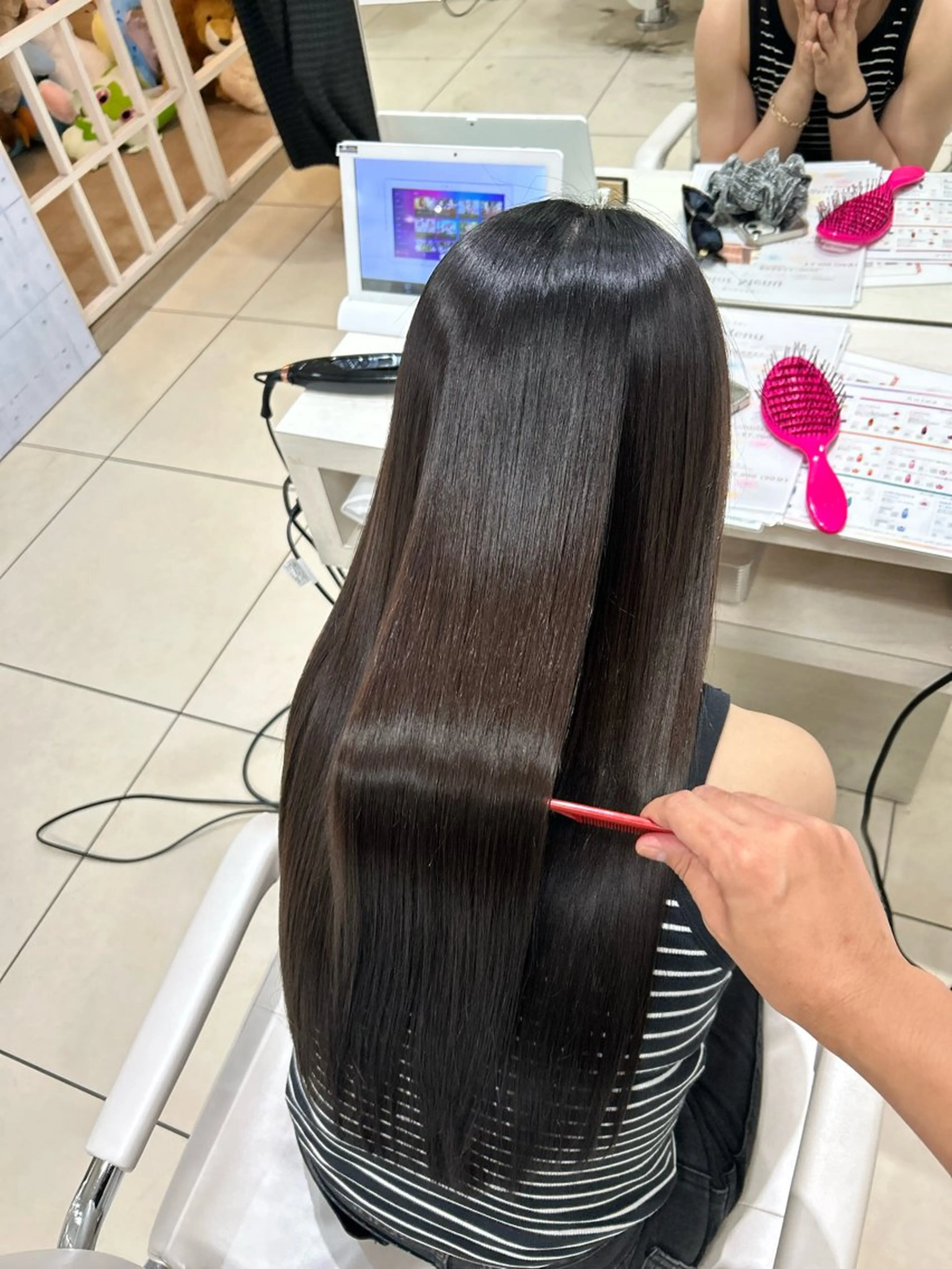ロング カット ヘアカラー 縮毛矯正 艶髪の神様 瀧田嵐士🇰🇷のヘアスタイル