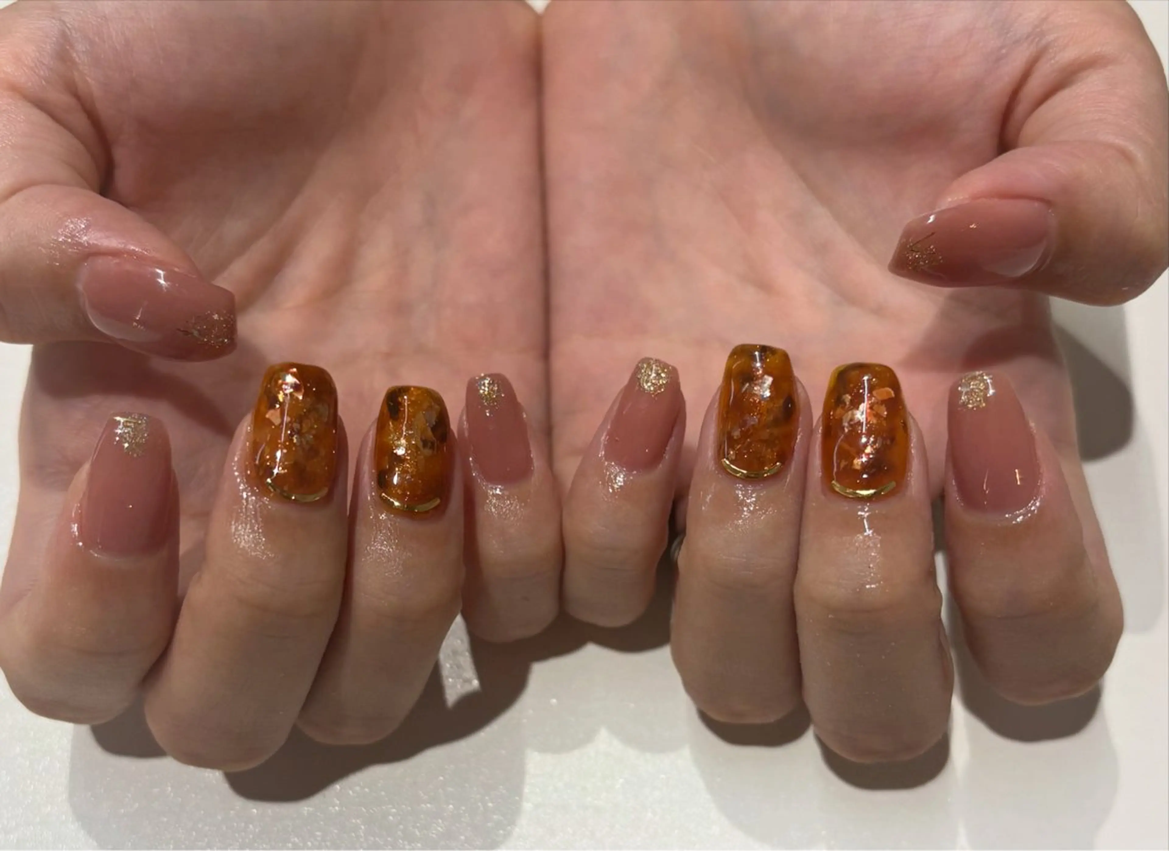 ネイル べっ甲ネイル ハンドネイル NAILSALON ViViのネイルデザイン
