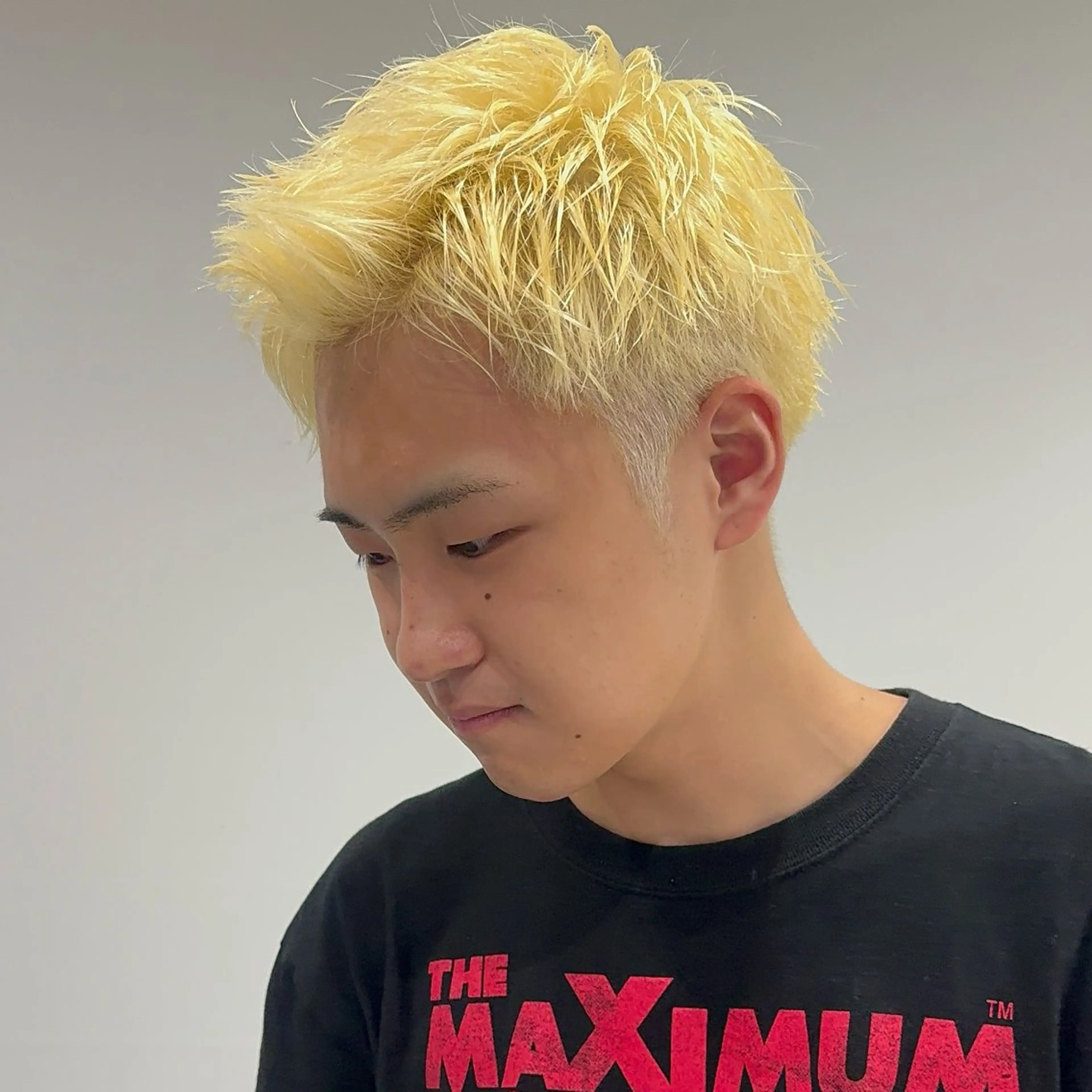 メンズ ヘアカラー 佐藤 凜大のヘアスタイル