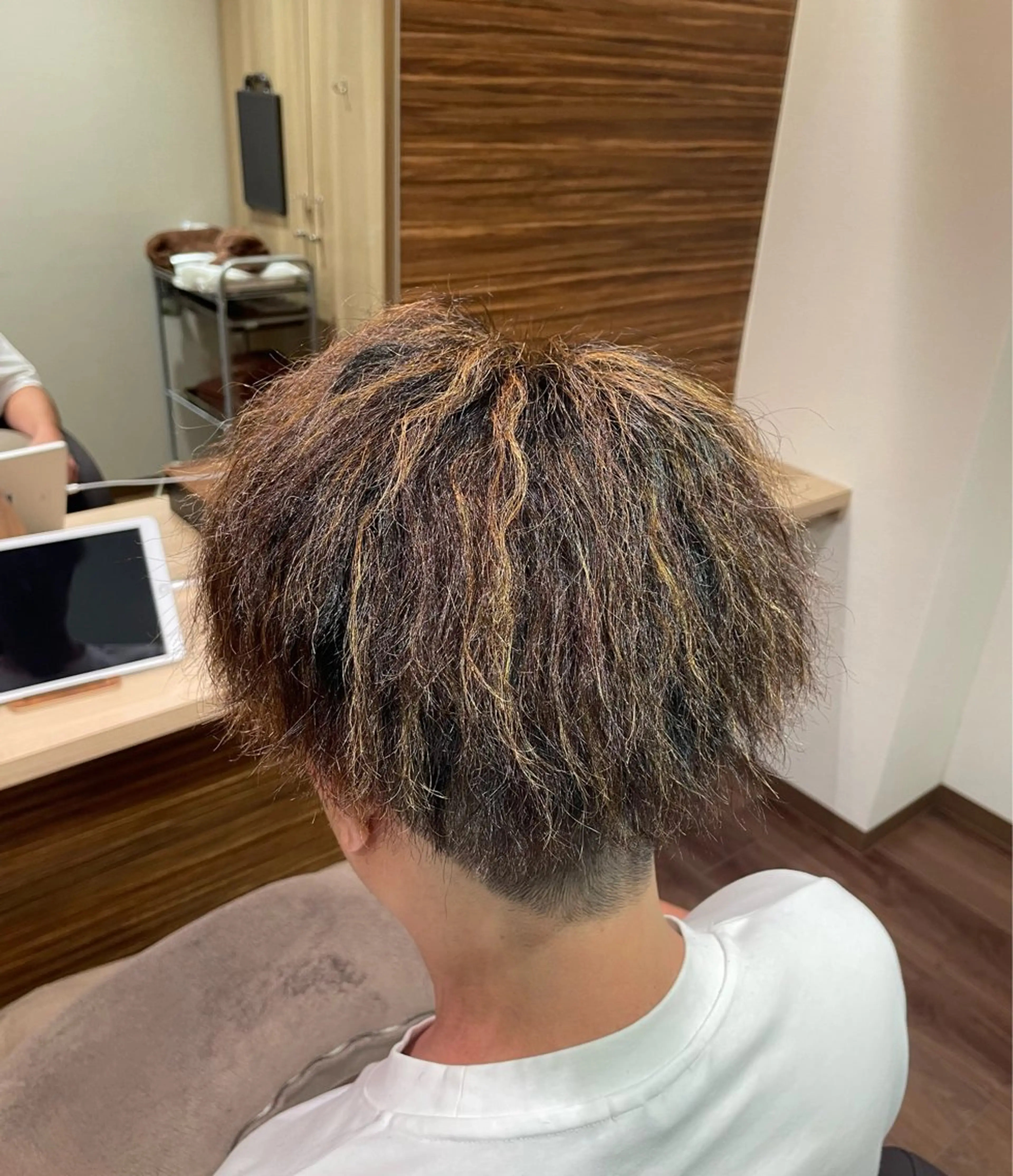 ミディアム カラー パーマ メンズ 中嶋 ナカジマのヘアスタイル