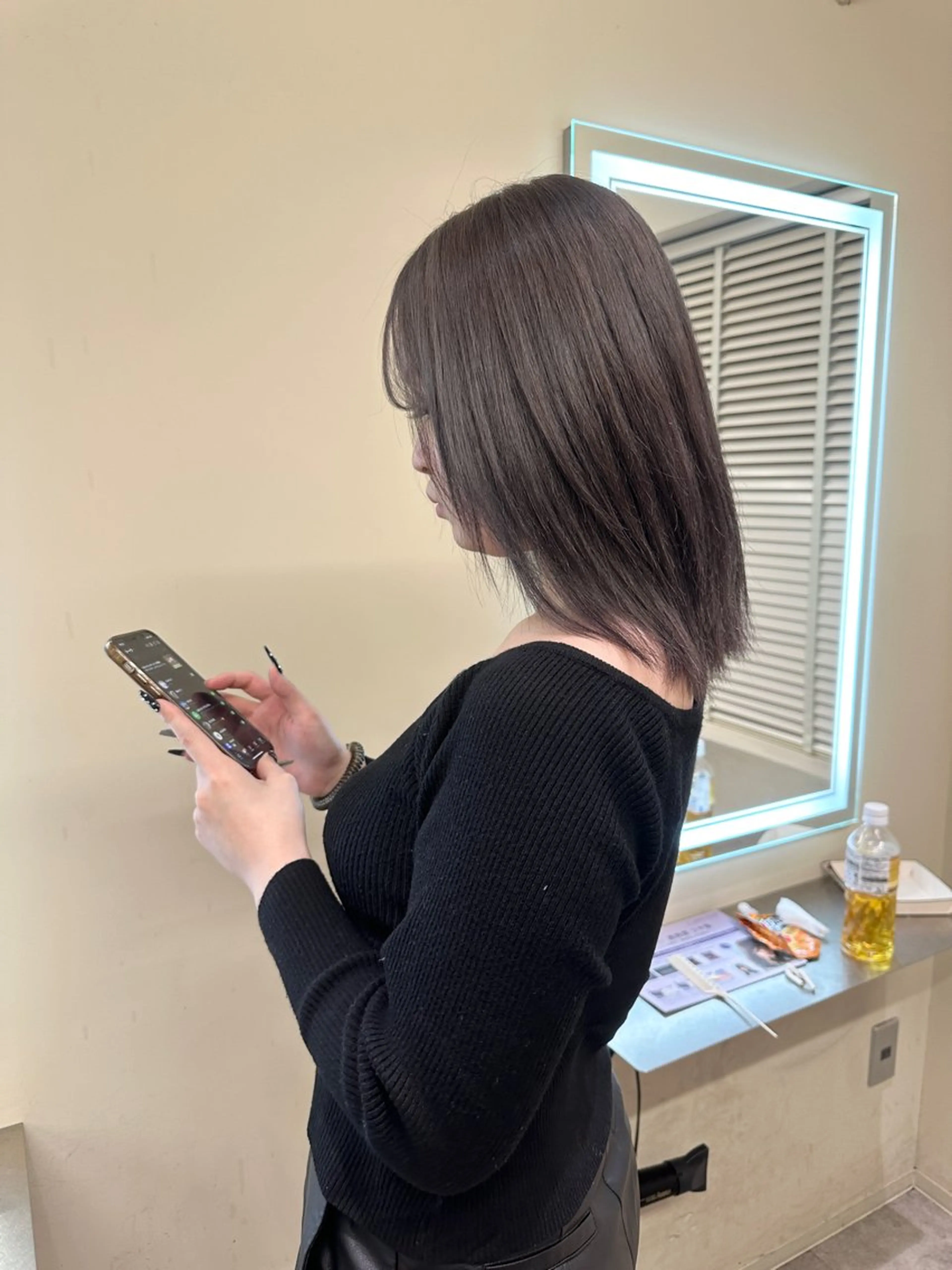 セミロング カラー アディクシーカラー バレイヤージュ ブリーチ デザインカラー ダブルカラー カット ヘアカラー トリートメント 色気レイヤーカット 大和健生のヘアスタイル