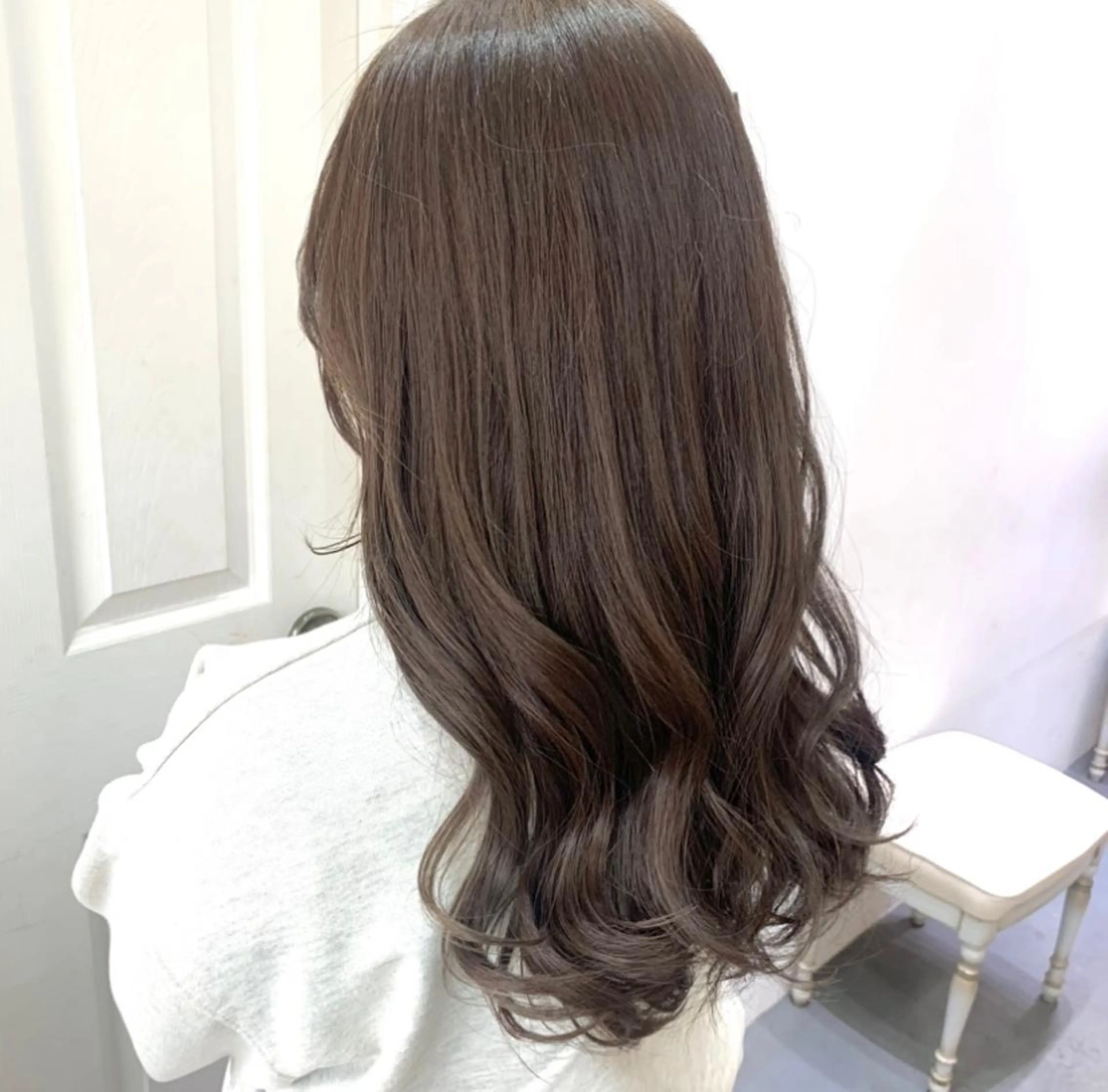 ミディアム カラー パーマ カット ヘアカラー トリートメント JYUNESU表参道所属・韓国ヘア🇰🇷🎀 透明感カラーのヘアスタイル