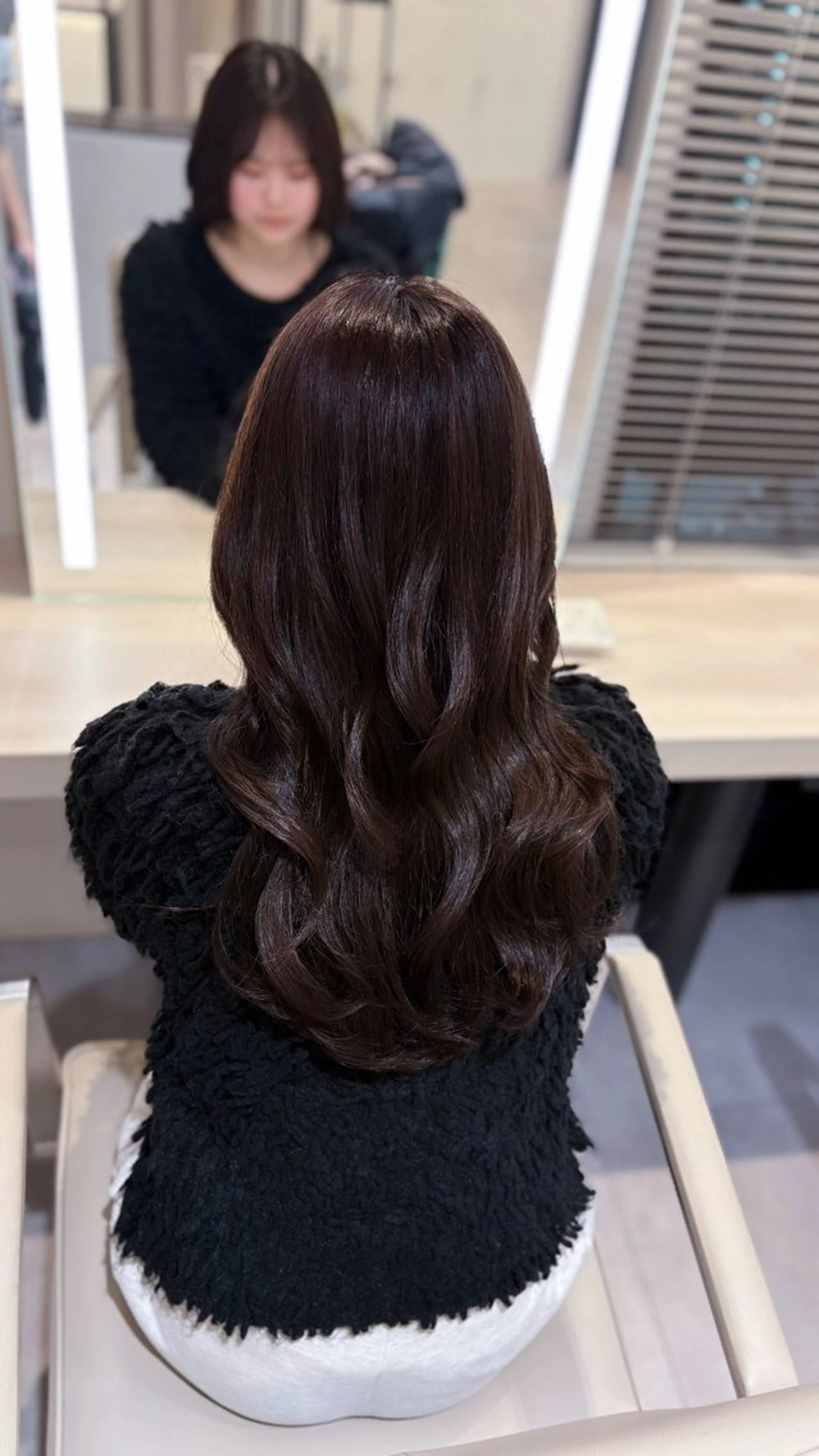 ロング カラー ヘアカラー トリートメント 山中 萌百花のヘアスタイル