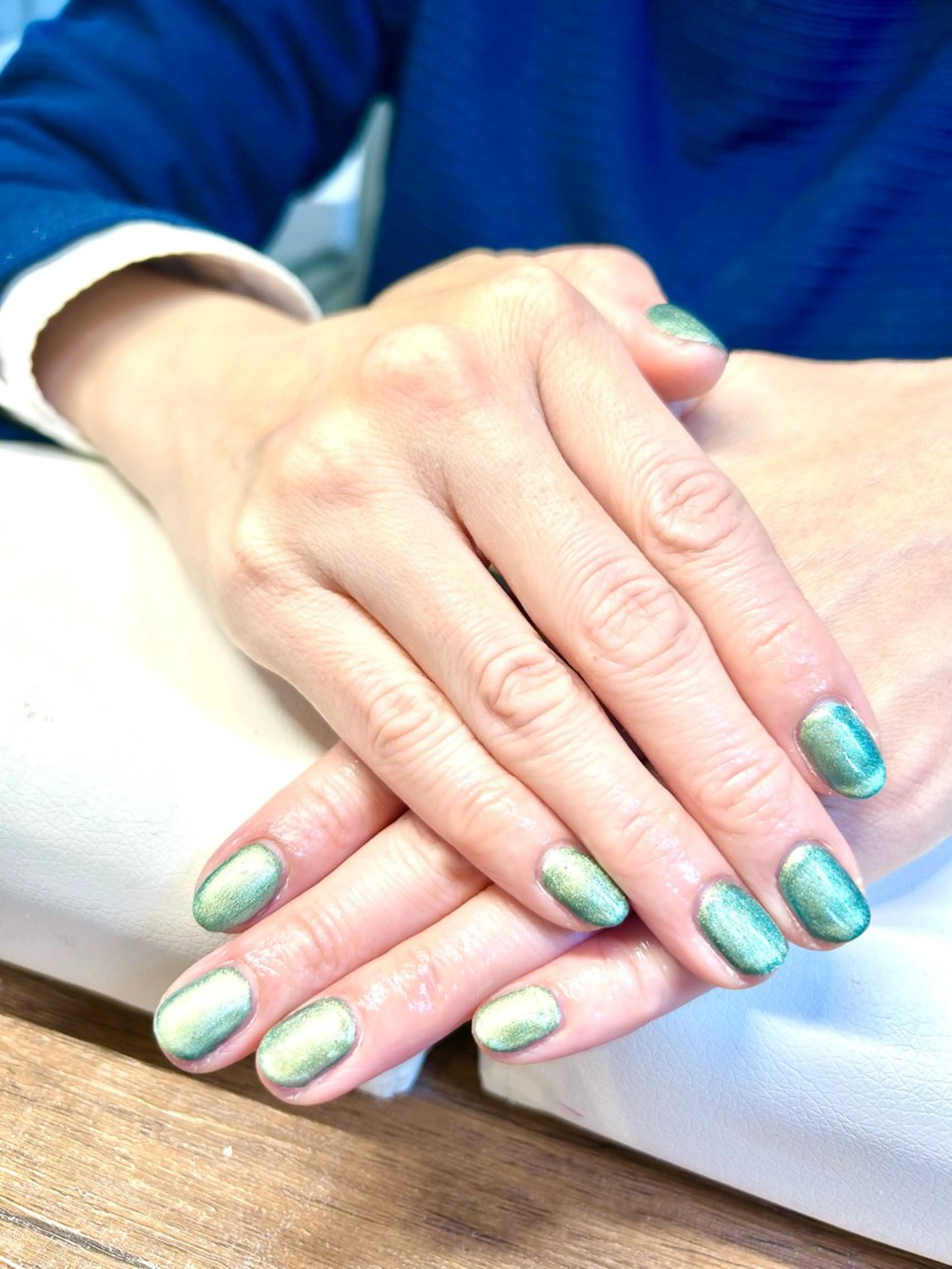 ネイル ネイルサロンエーナイン琴似店所属・宇野 舞美のネイルデザイン