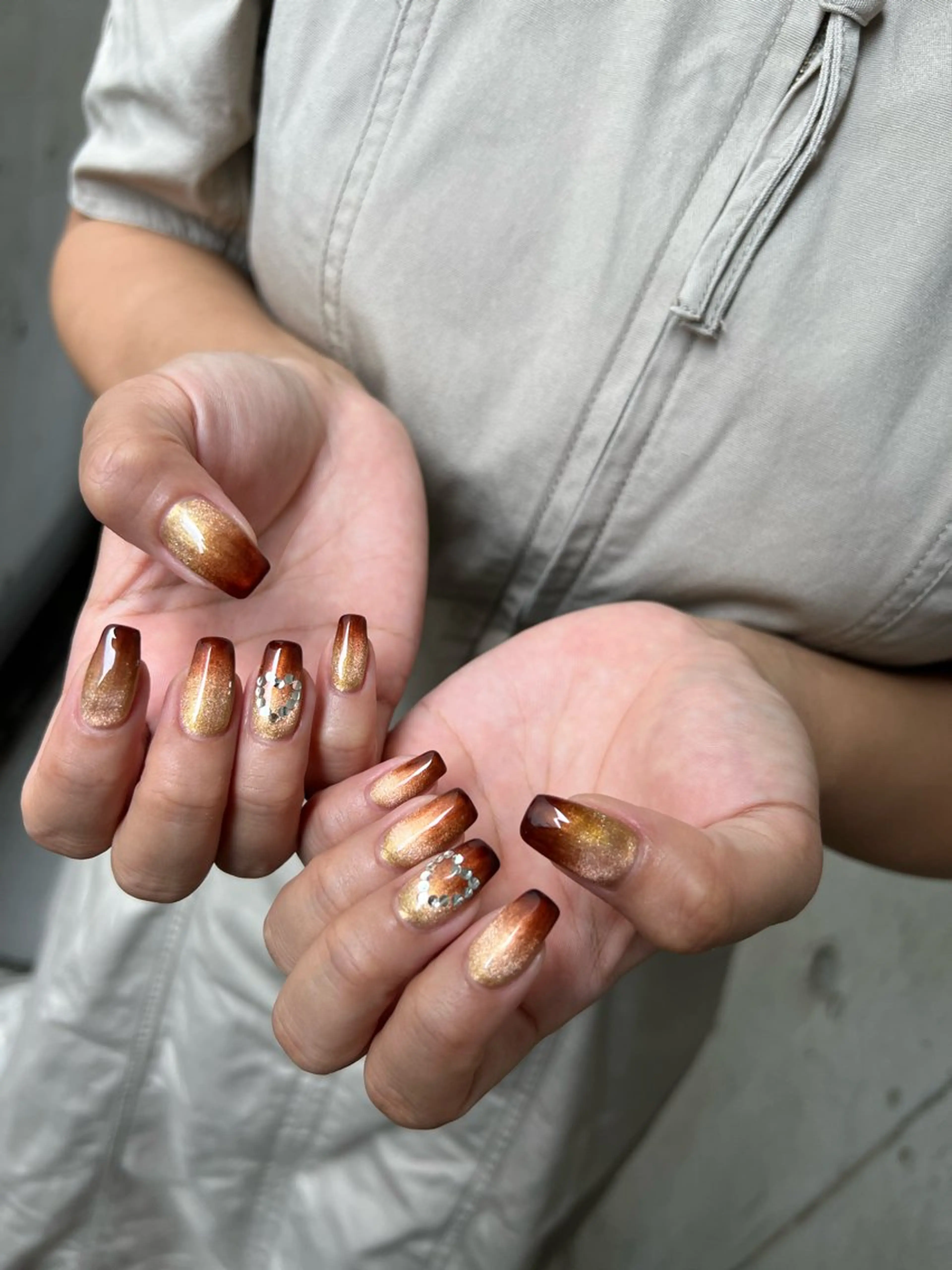 ネイル マグネットネイル 持ち込み ニュアンスネイル ハンドネイル ハンドケア Charme. NOBUKOのネイルデザイン