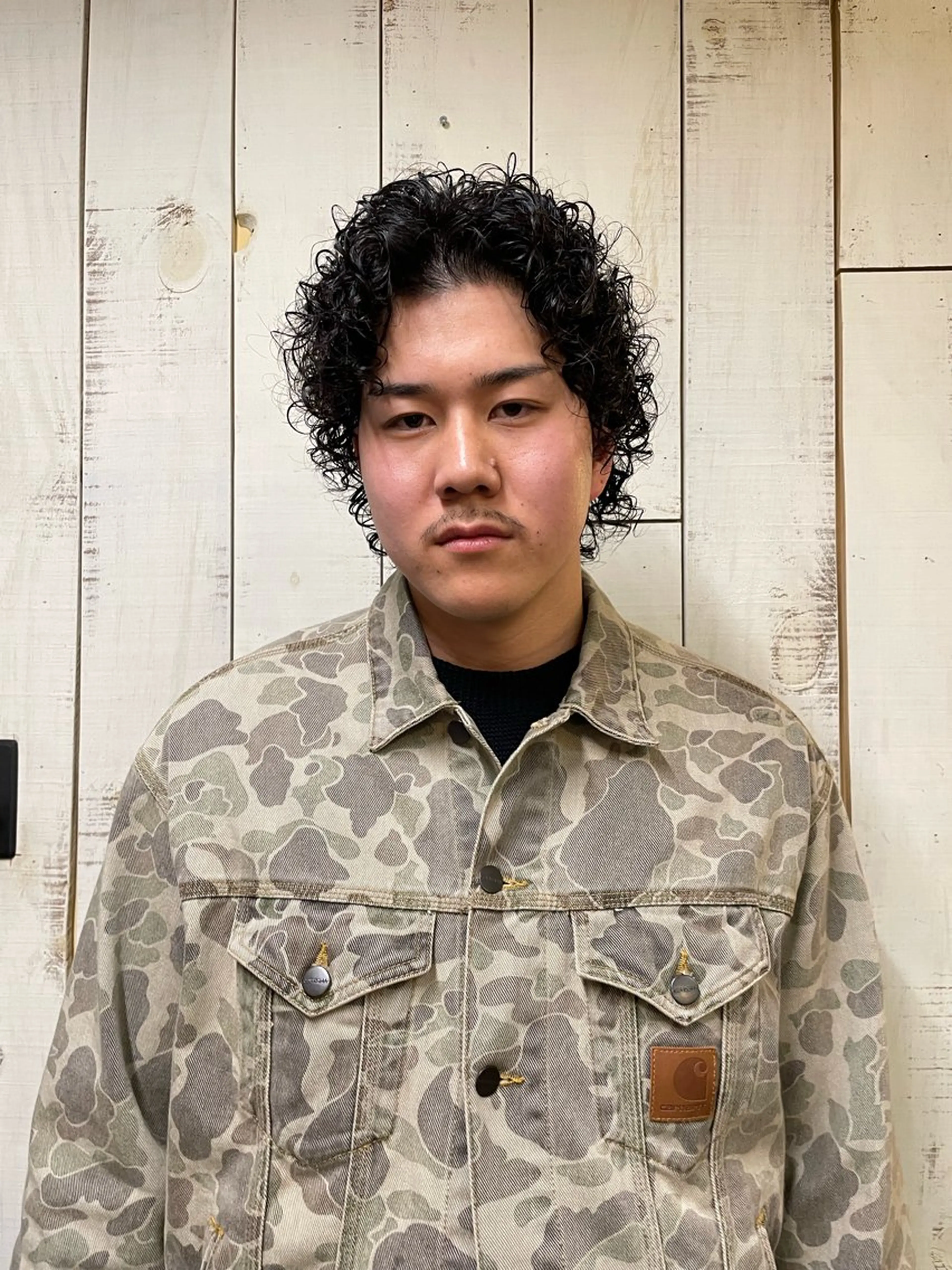 ミディアム パーマ メンズ ミディアムパーマ メンズパーマ メンズスパイラルパーマ スパイラルパーマ 里見 颯太のヘアスタイル