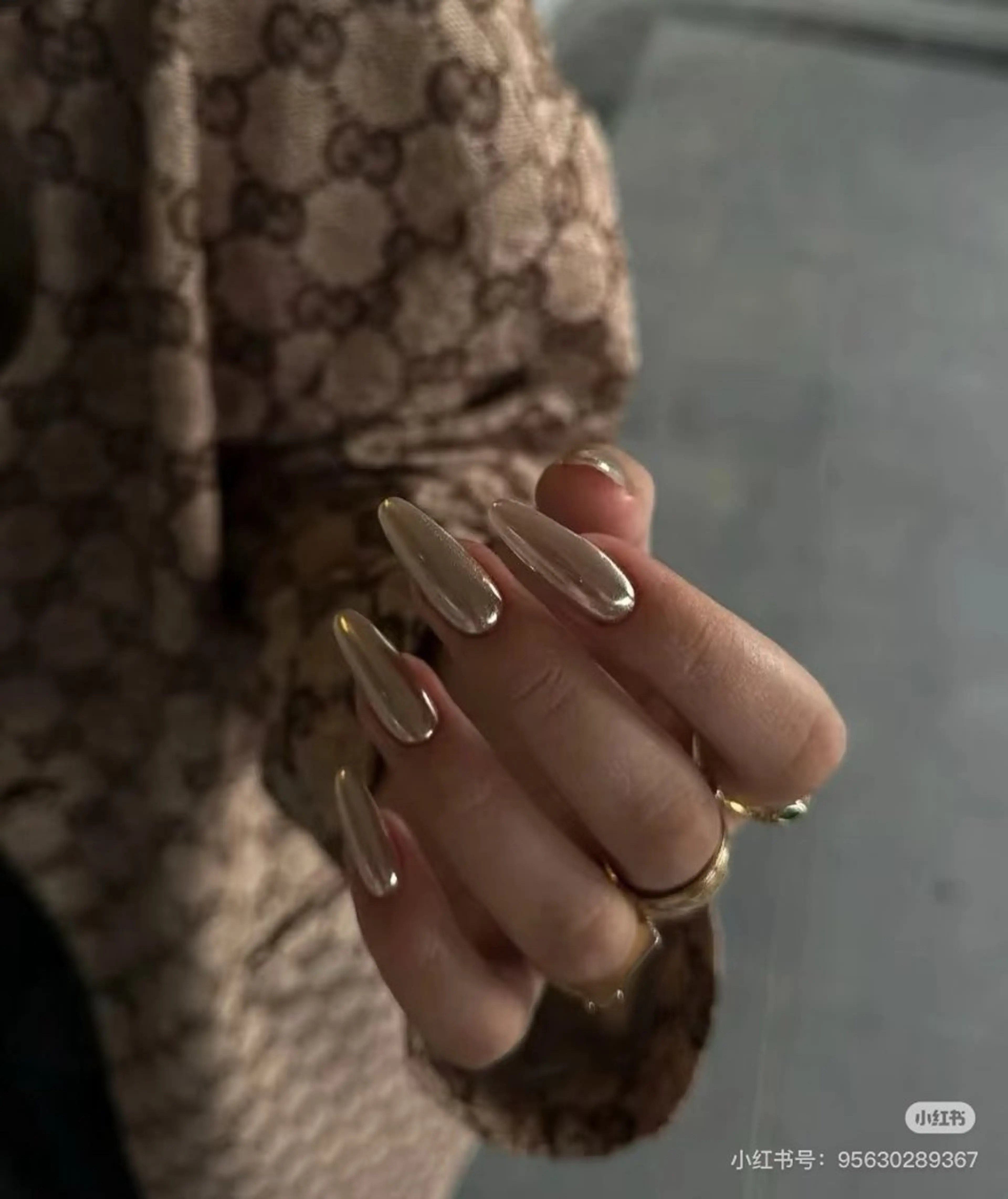 ネイル 高木 維麗絲のネイルデザイン