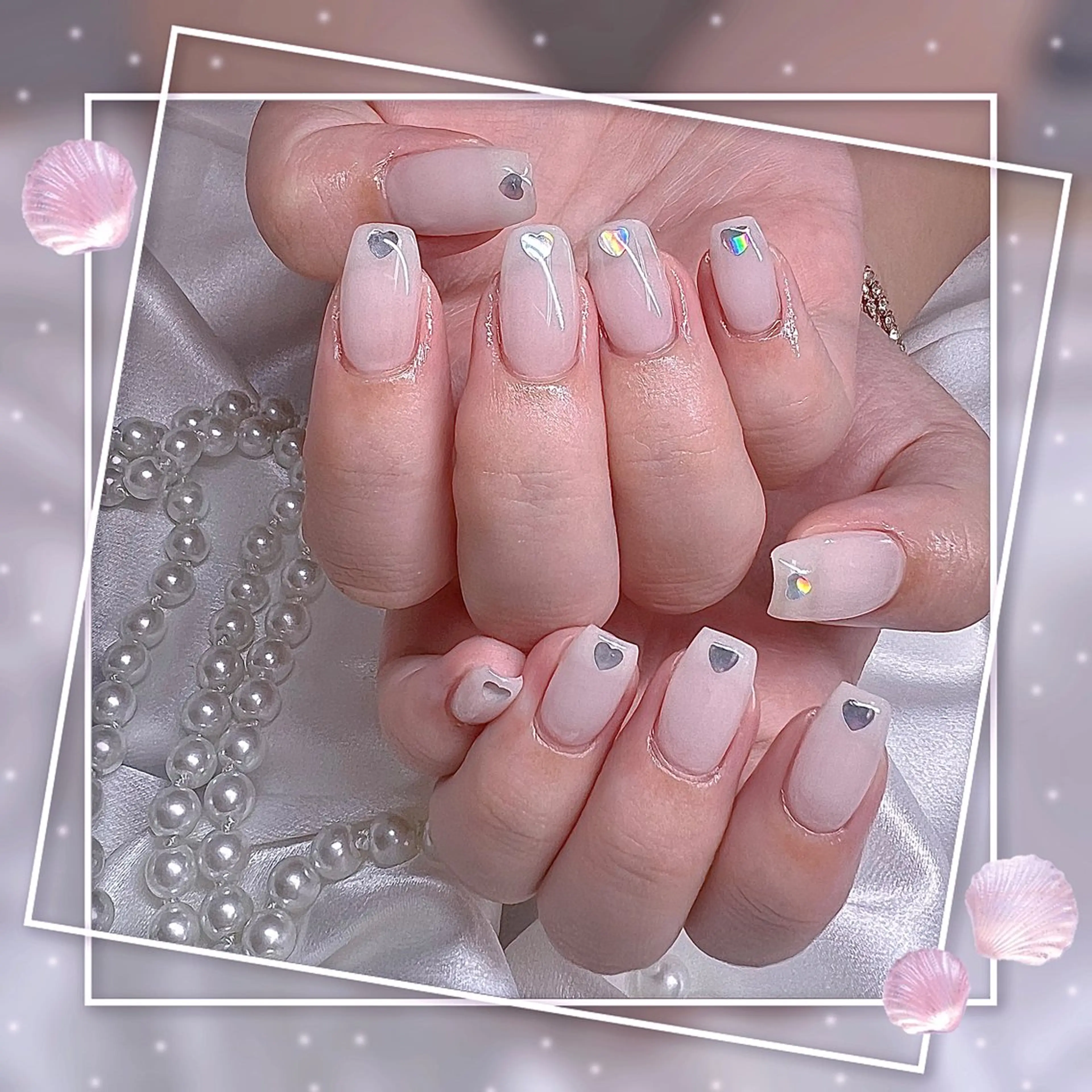 ネイル フレンチネイル グラデーション キラキラネイル 韓国ネイル マグネットネイル Chill Nailsalonのネイルデザイン
