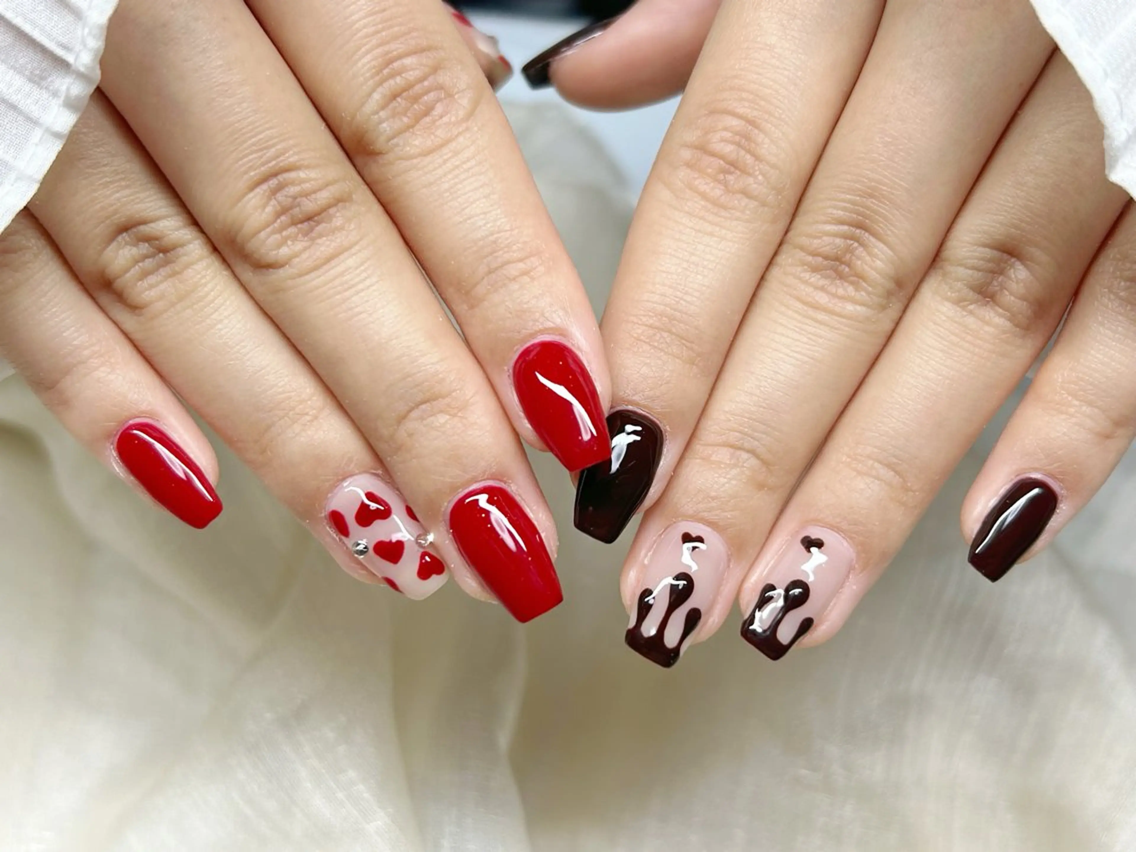 ネイル バレンタイン ハンドネイル Lino Nailのネイルデザイン