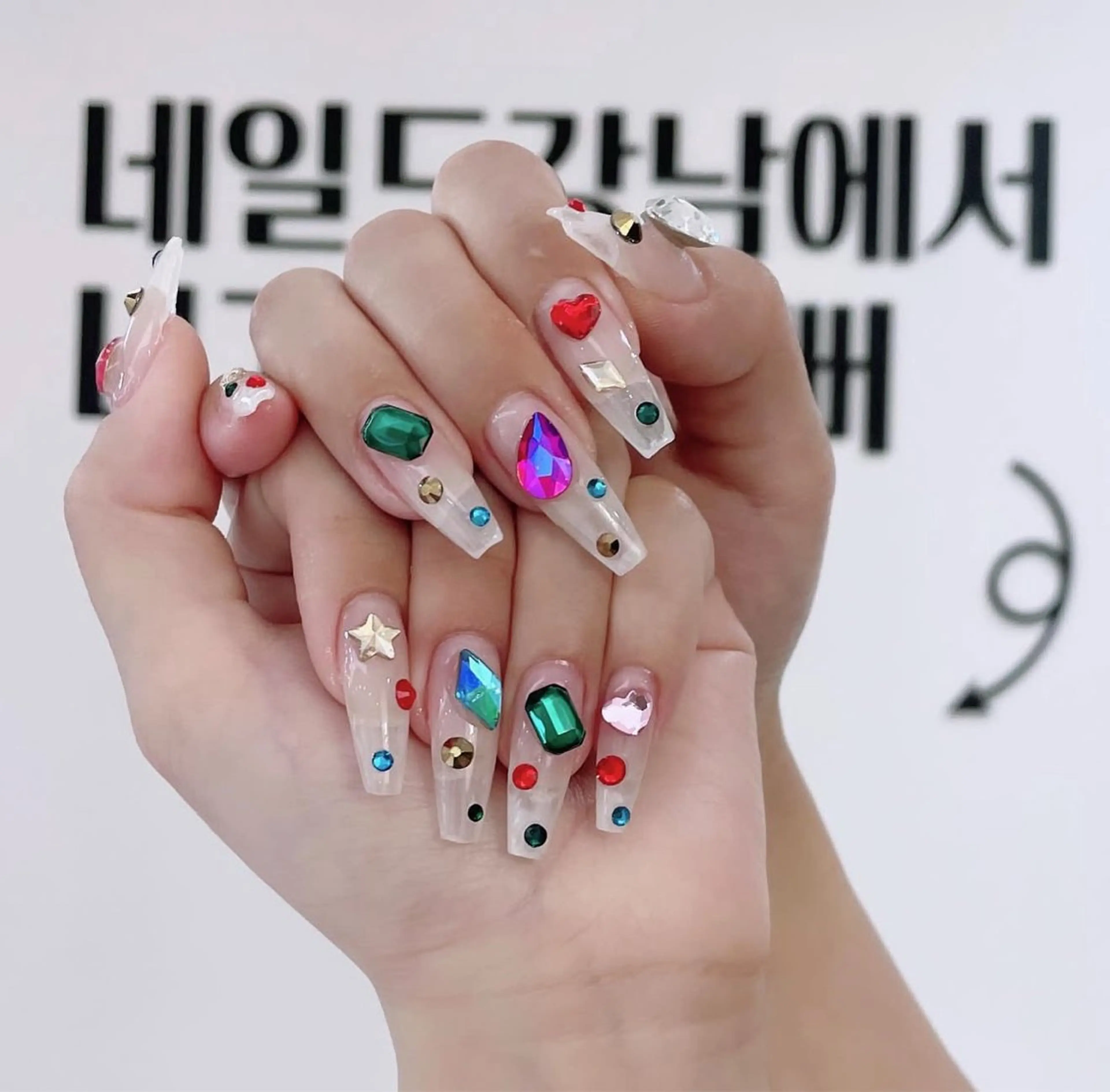 ネイル アートネイル ジェルネイル ネイルチップ ハンドネイル Rin Rin TA Nailのネイルデザイン