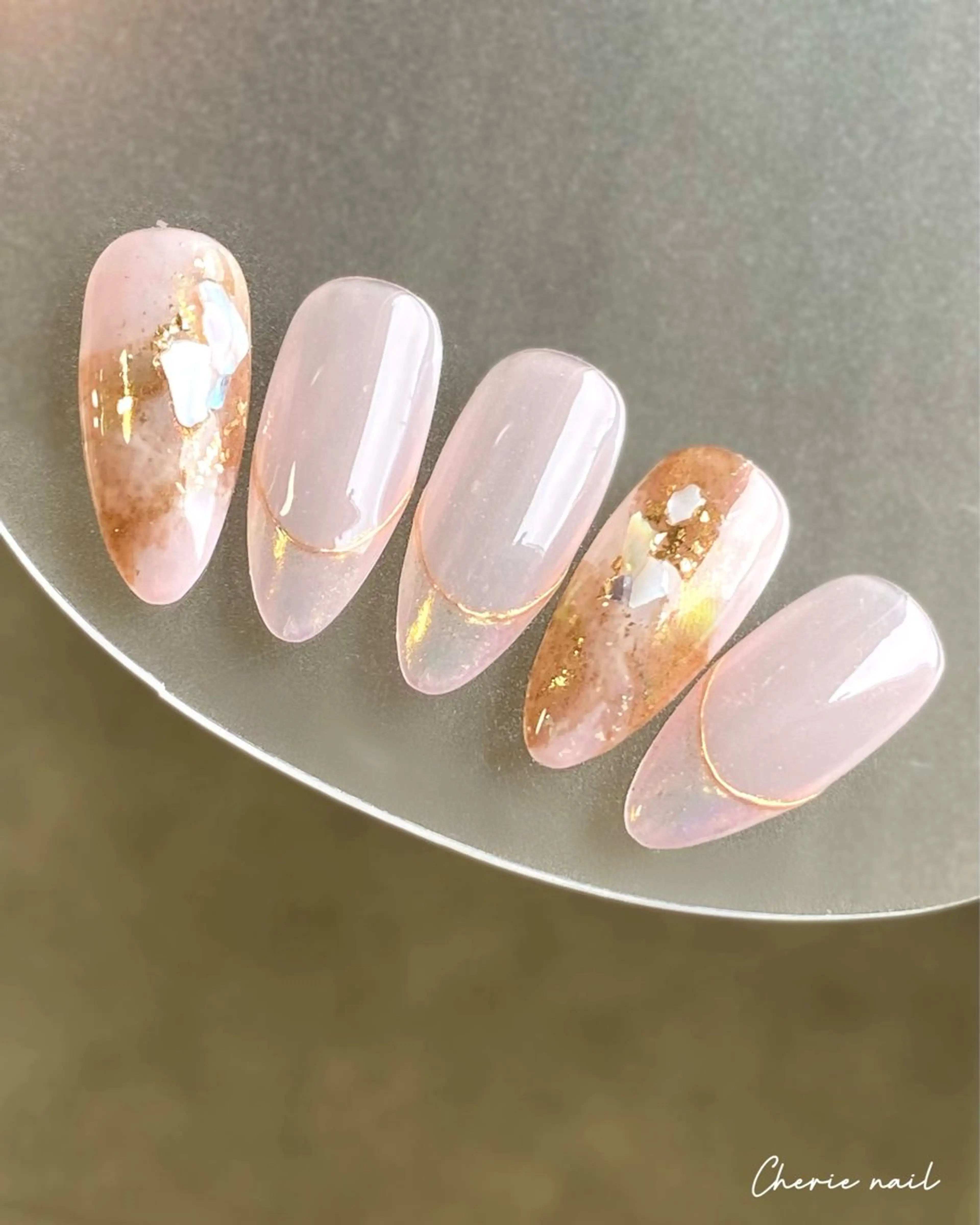 ネイル ジェルネイル マグネットネイル ミラーネイル ニュアンスネイル ピンク ハンドネイル Cherienail yunaのネイルデザイン