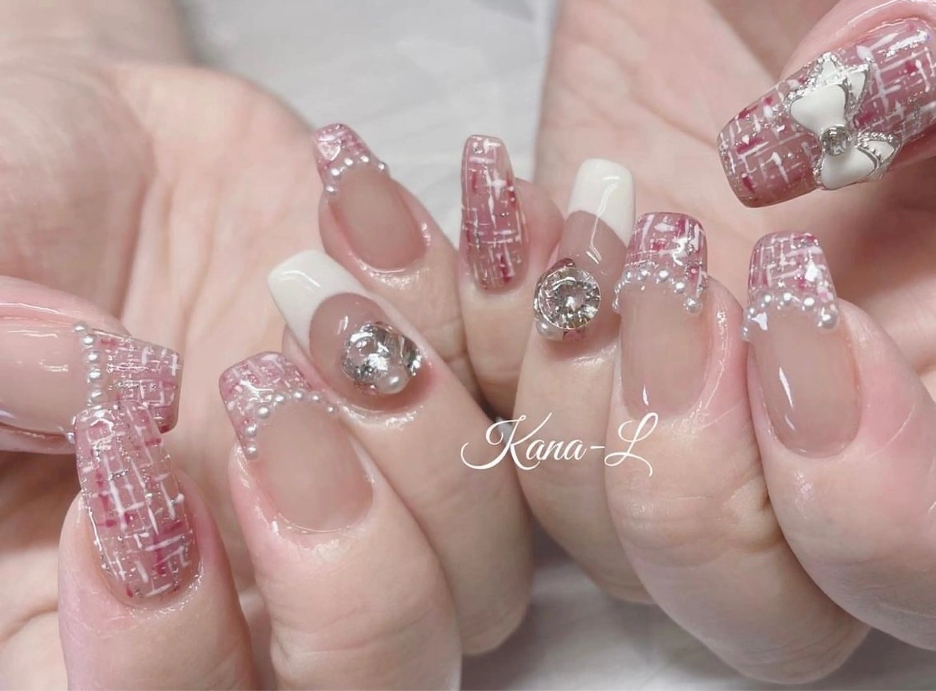 ネイル ジェルネイル パラジェル 芦辺 香奈のネイルデザイン