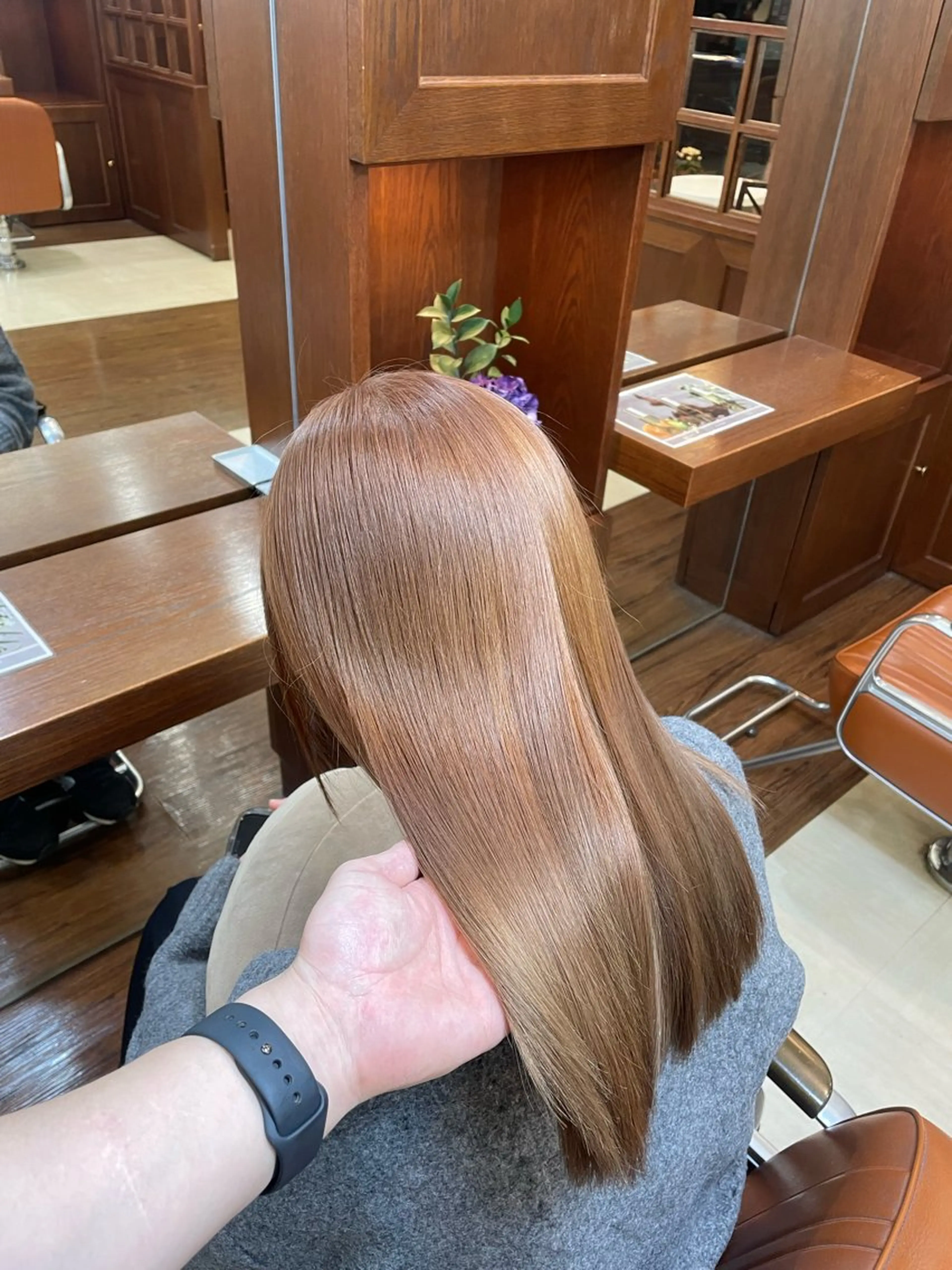 セミロング カット 縮毛矯正 "天使の輪"量産👑 溝の口/佐藤那都のヘアスタイル