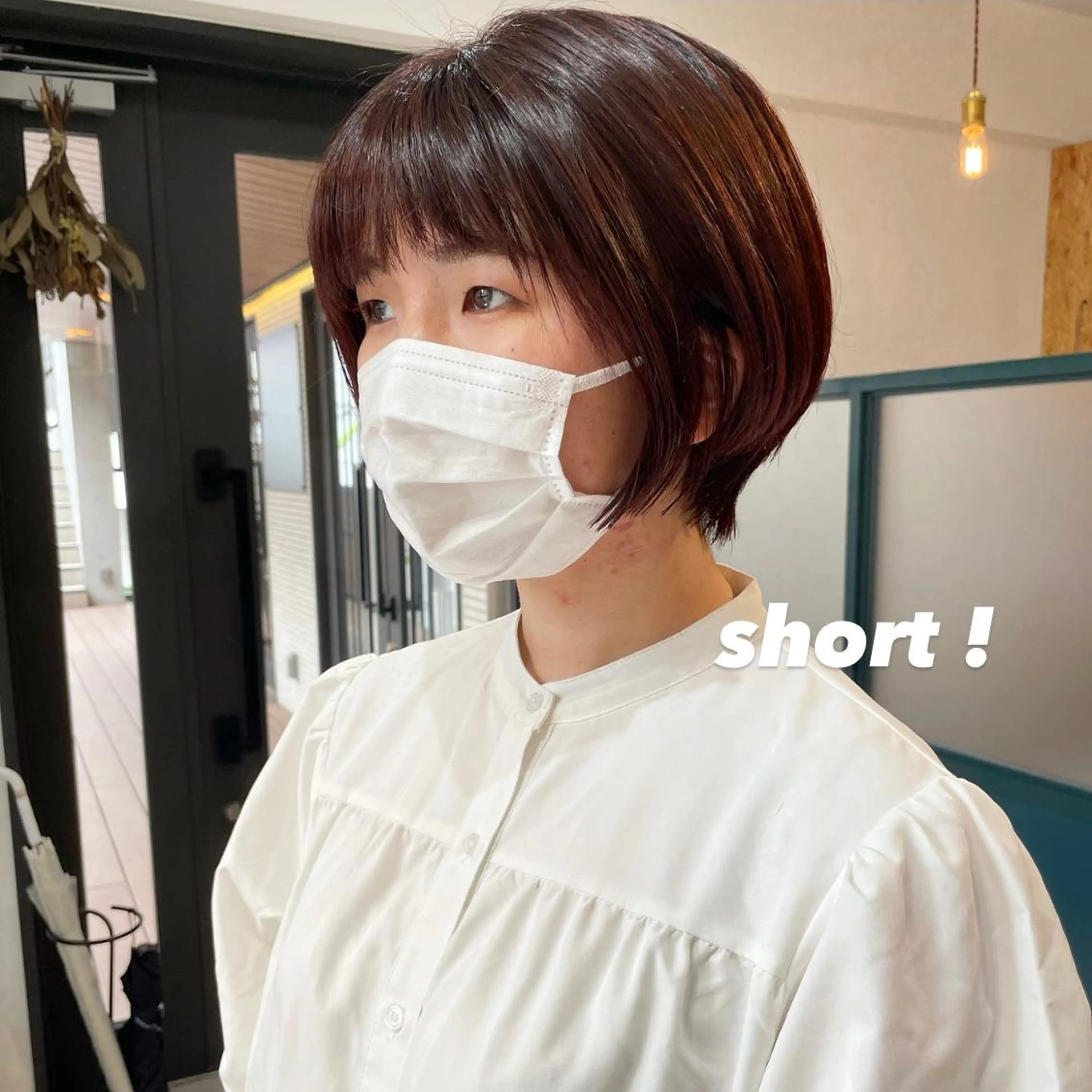 ミディアム カラー パーマ ヘアアレンジ ネイル マツエク・マツパ ショートネイル トレンド眉🌈✨ arisaの眉毛・アイブロウイメージ