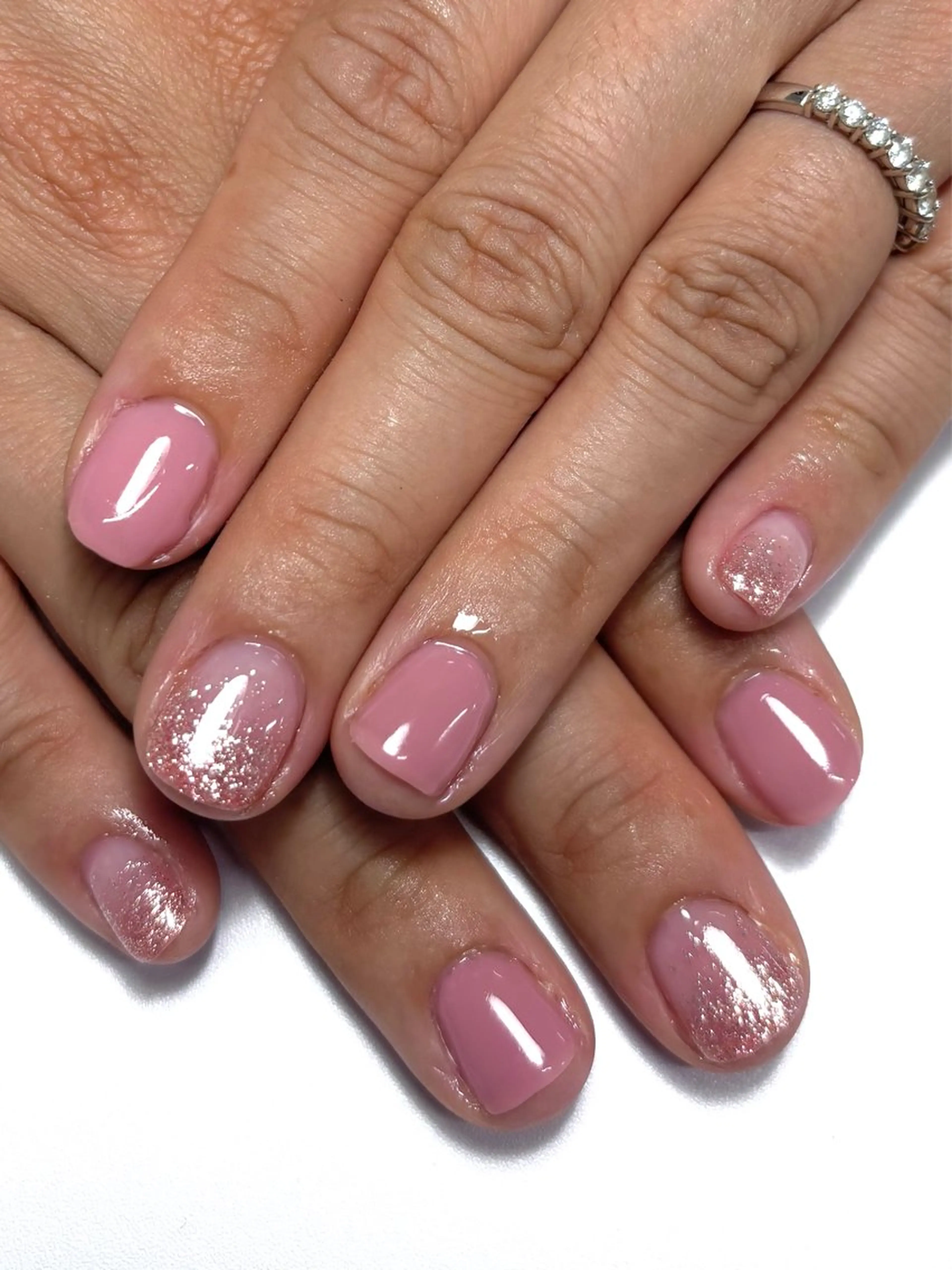 ネイル ピンク eye mor. 岐阜駅前店所属・nail  mor. ななみんのネイルデザイン