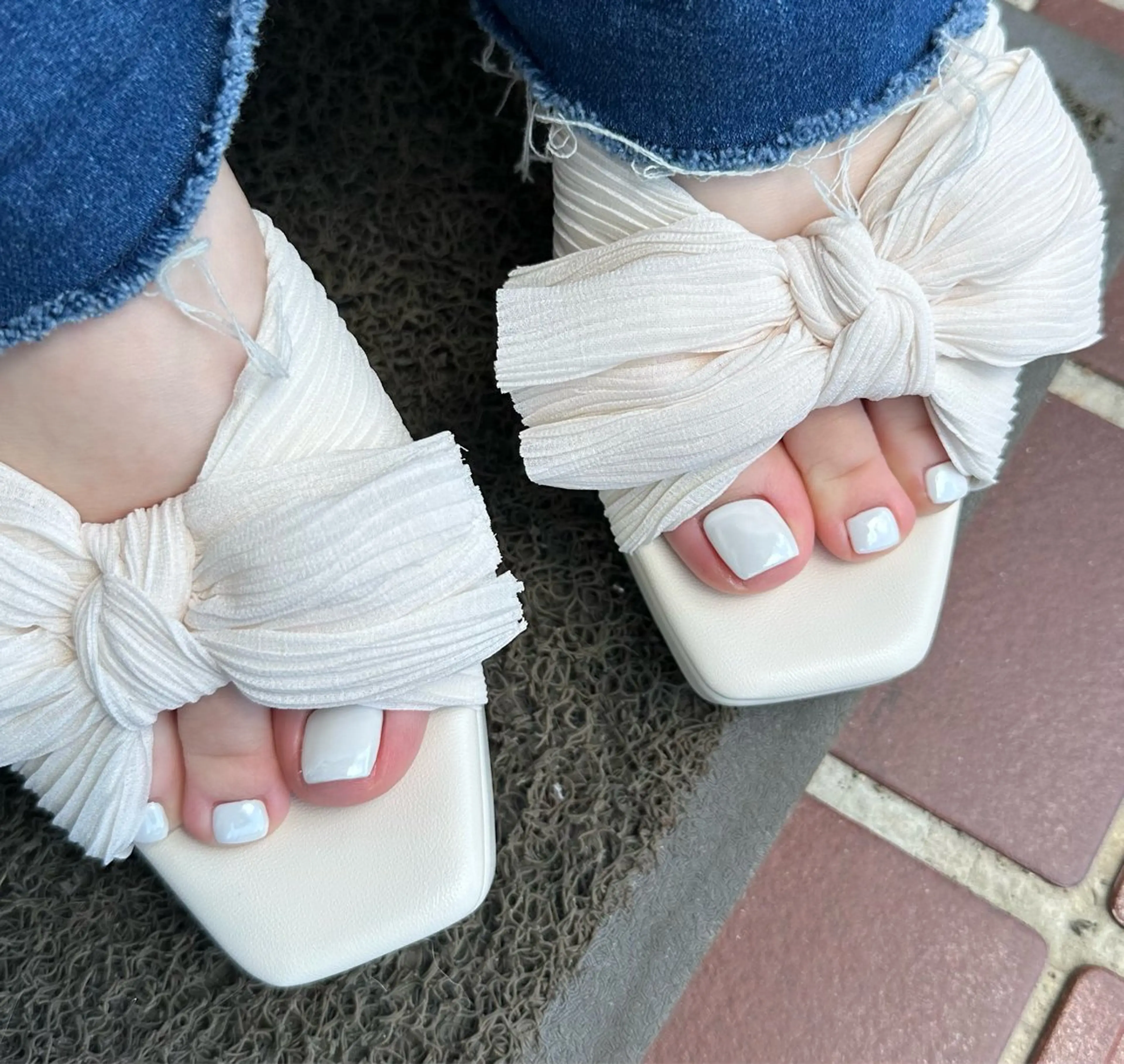 ネイル フットネイル Snow ユユのネイルデザイン