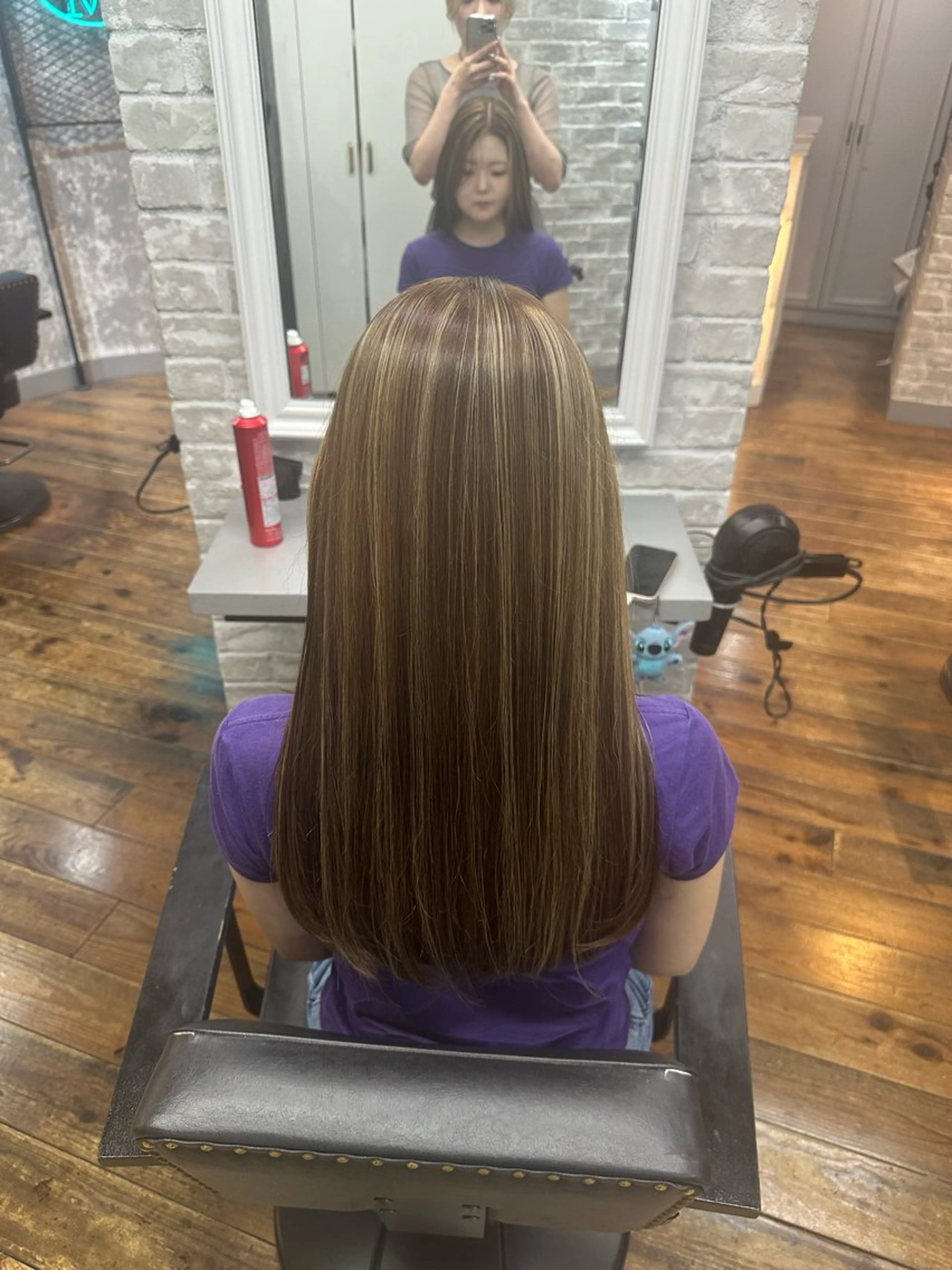 ロング カラー ヘアカラー ブリーチ＆ハイライト デザイン艶カラーみくのヘアスタイル