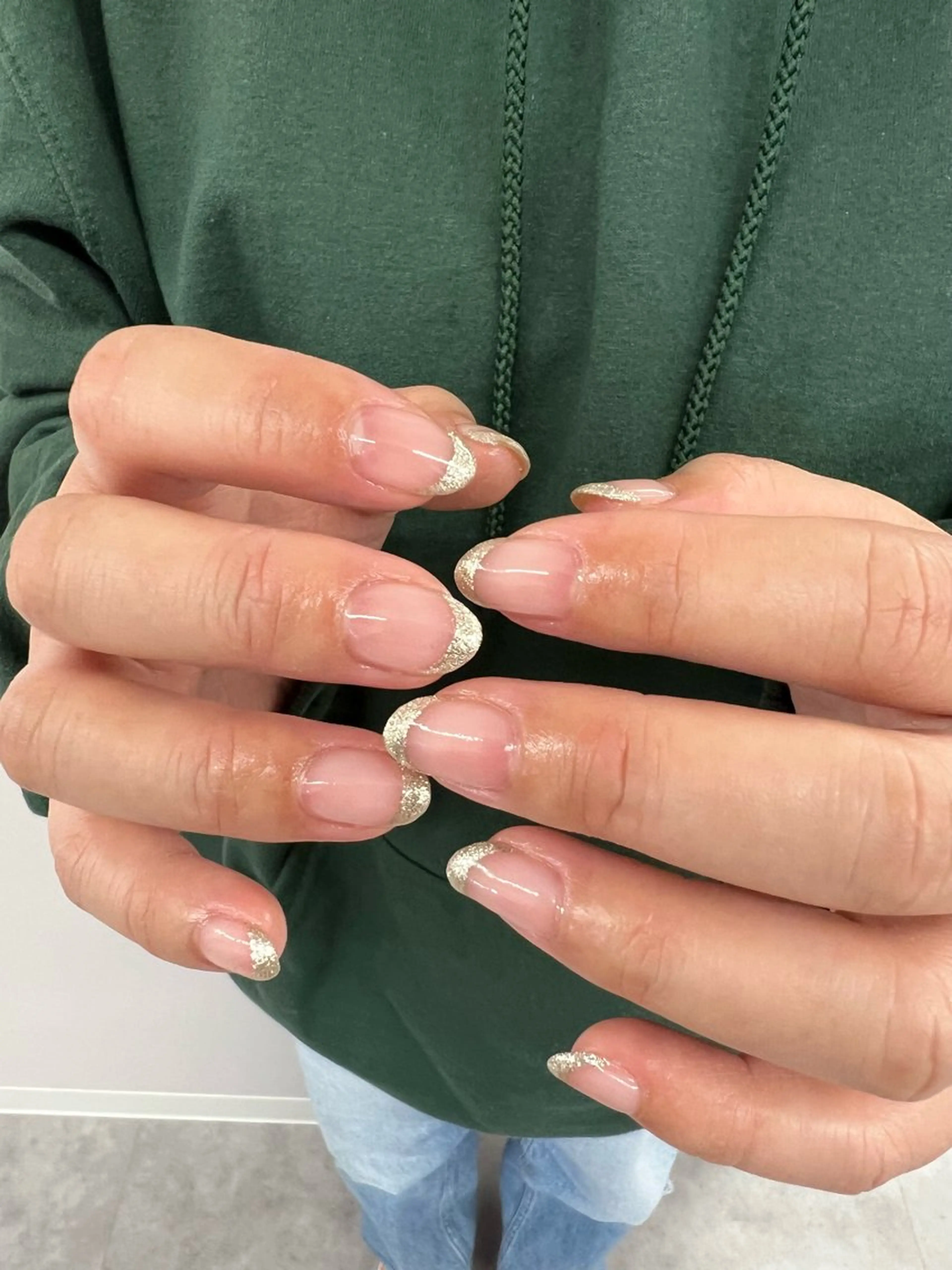 ネイル フレンチネイル ゴールド ラメ(グリッター) Bana_ Nailのネイルデザイン