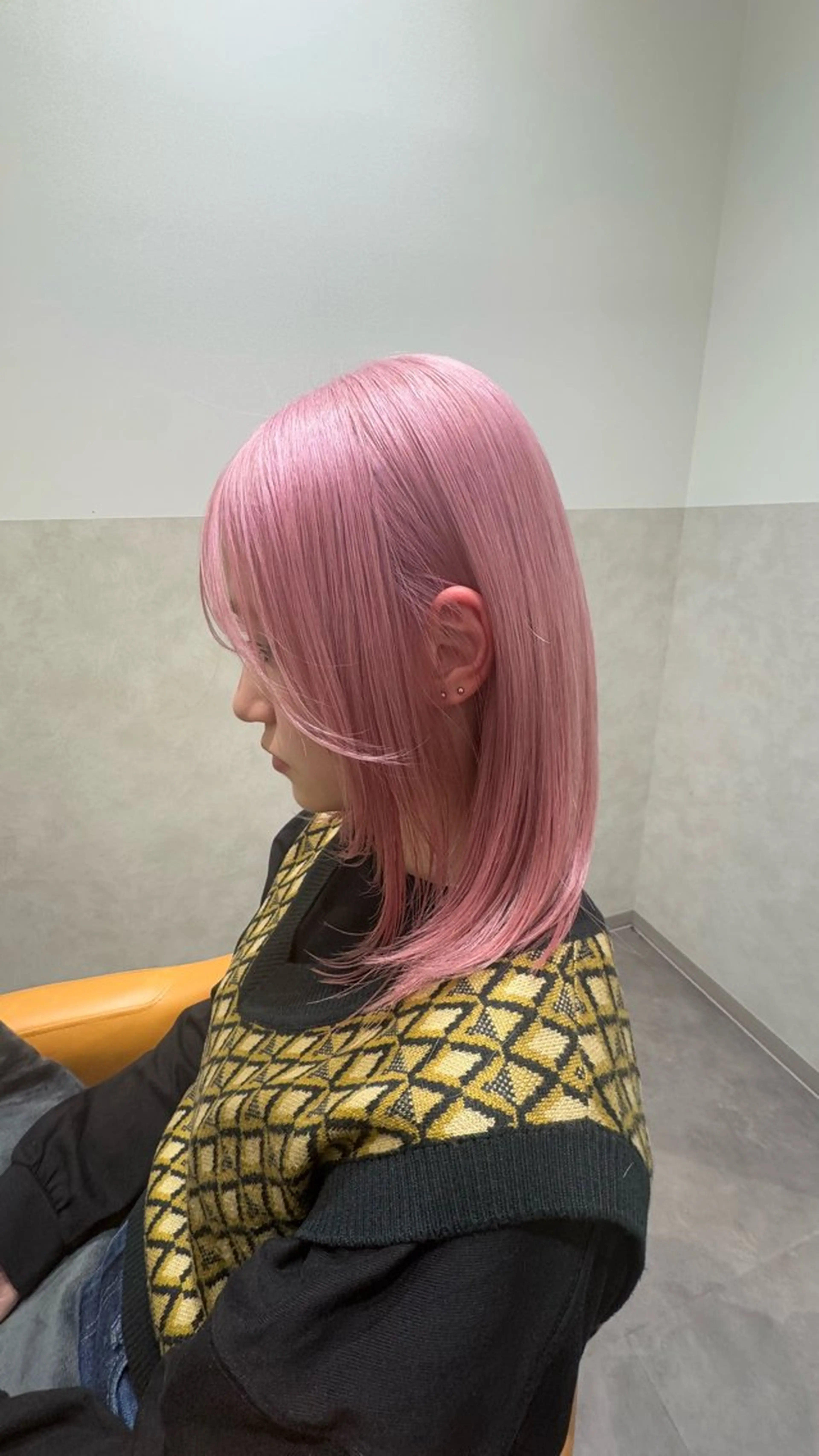 セミロング カラー SALOWIN札幌大通り所属・札幌ハイトーン/ ブリーチカラー/ドイのヘアスタイル