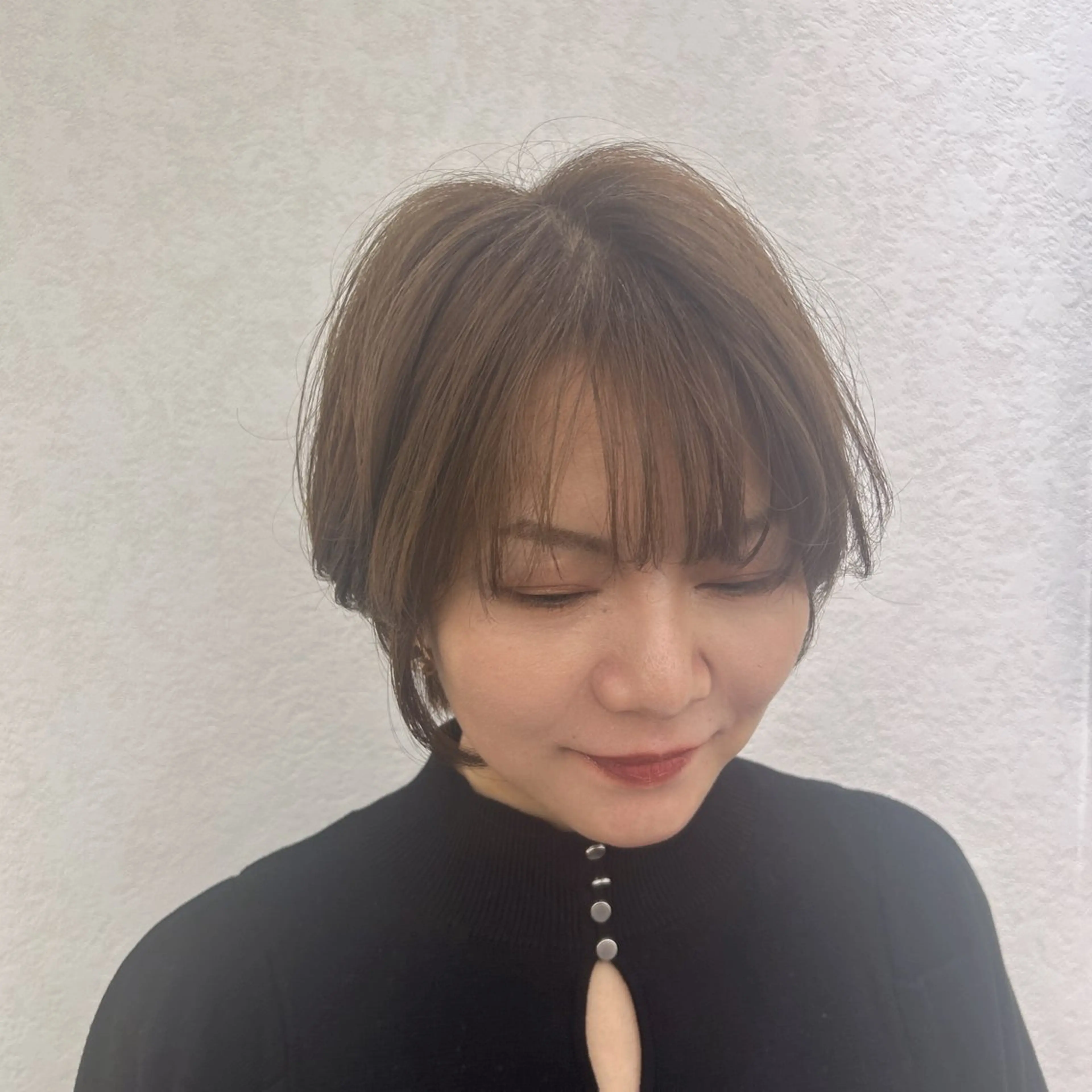 ショート ヘアカラー 長屋 裕大のヘアスタイル